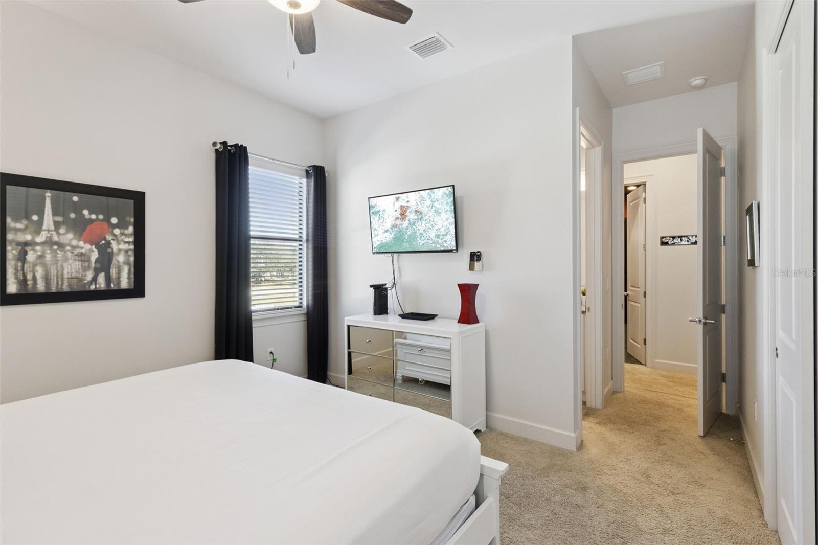 7423 SPARKLING CT, REUNION, FL — photo 32