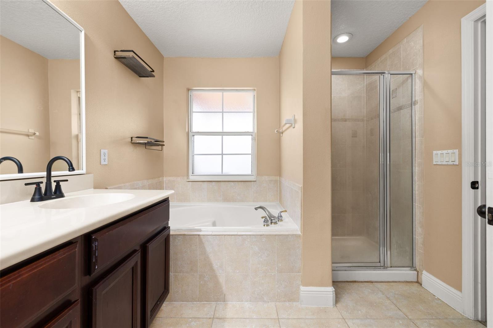 811 ASSEMBLY CT, REUNION, FL — photo 37