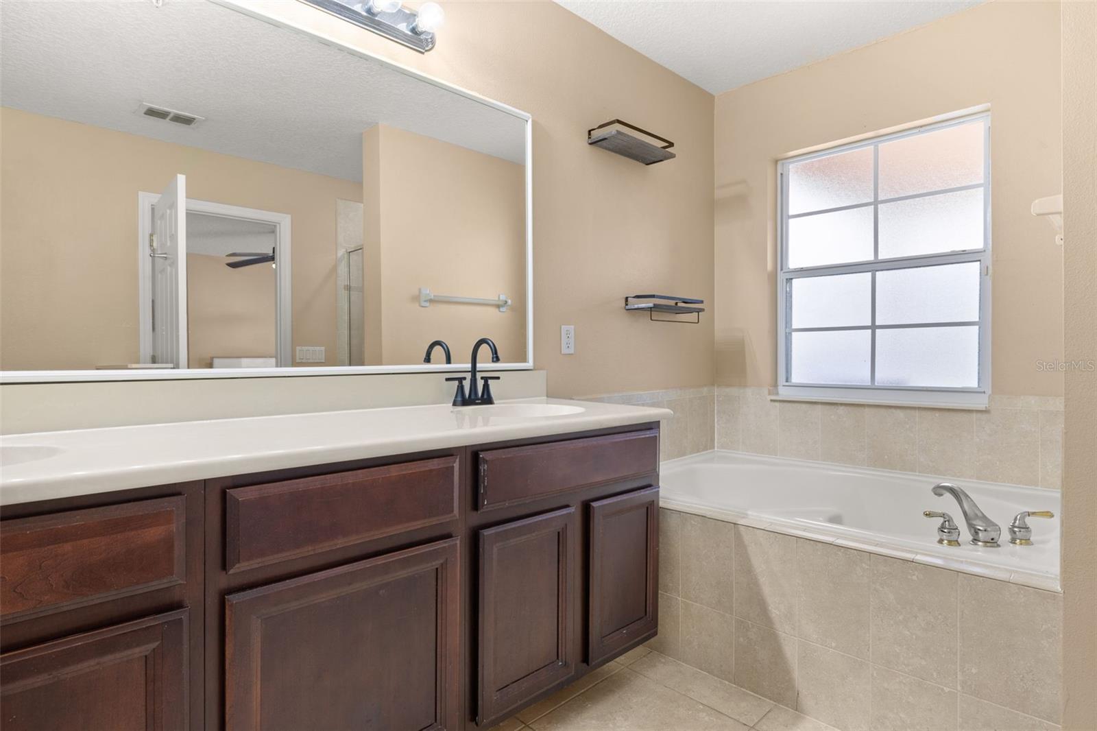 811 ASSEMBLY CT, REUNION, FL — photo 38