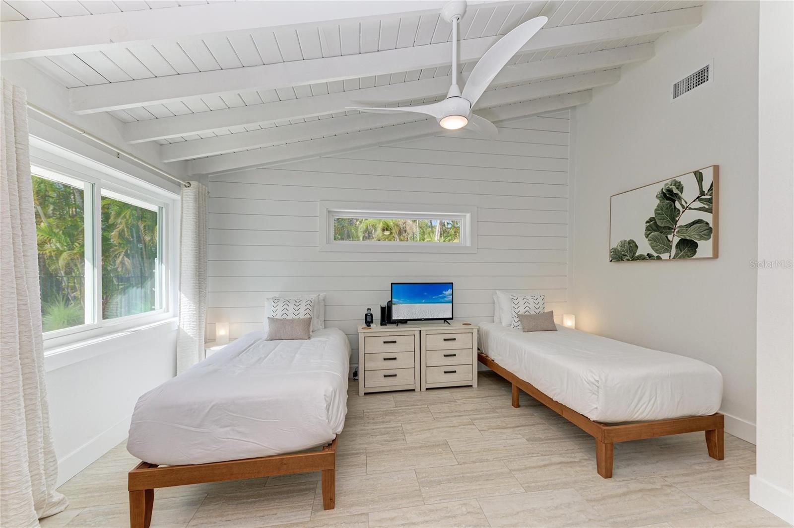 115 LOS CEDROS DR, ANNA MARIA, FL — photo 36