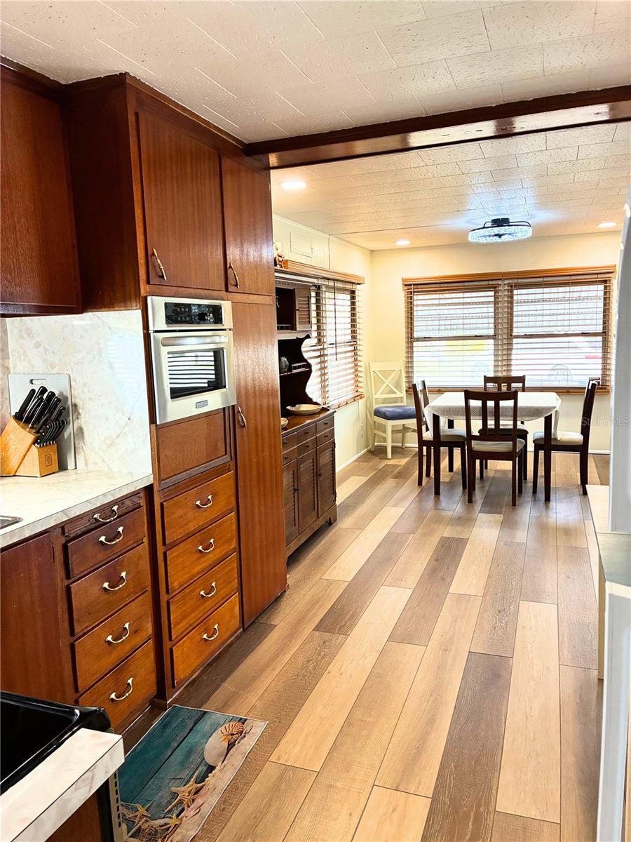 4981 PEBBLE BEACH AVE, SARASOTA, FL — photo 2