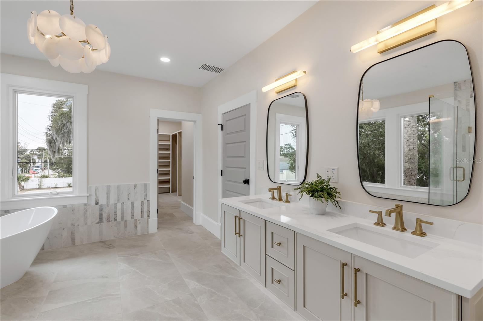 214 S RIVERSIDE DR, NEW SMYRNA BEACH, FL — photo 11