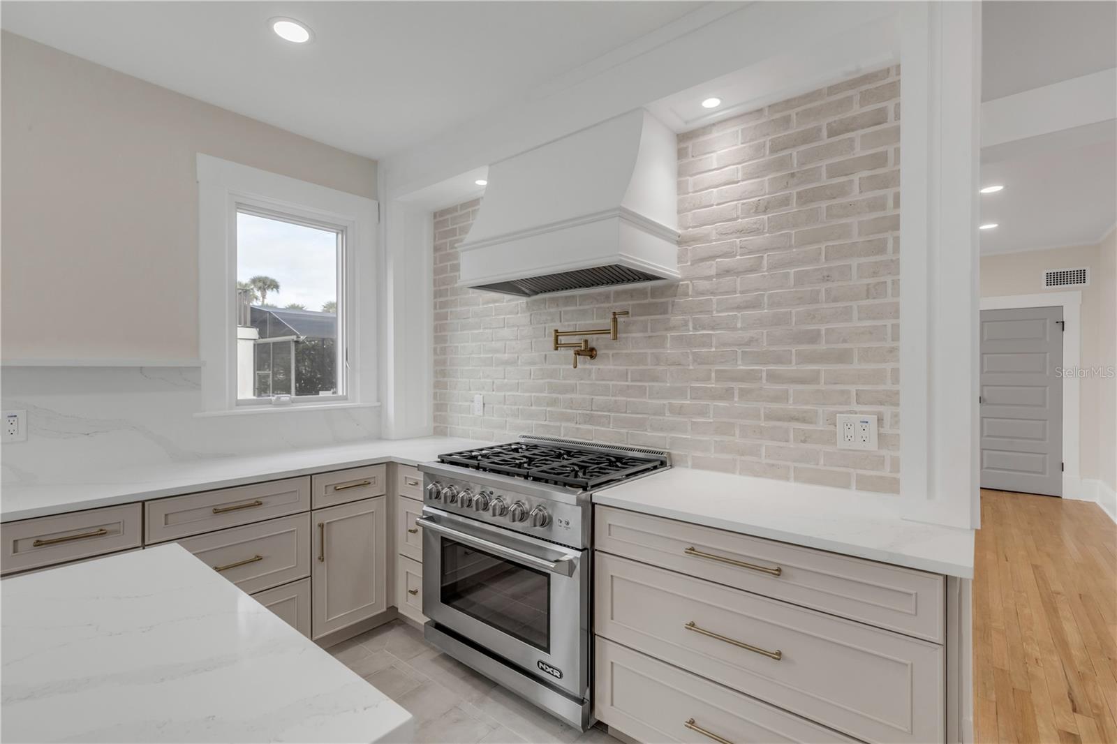 214 S RIVERSIDE DR, NEW SMYRNA BEACH, FL — photo 26