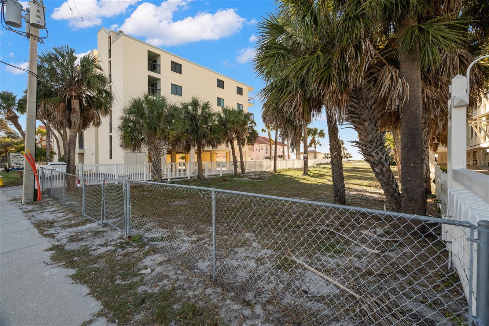 1306 GULF BLVD, INDIAN ROCKS BEACH, FL — photo 6