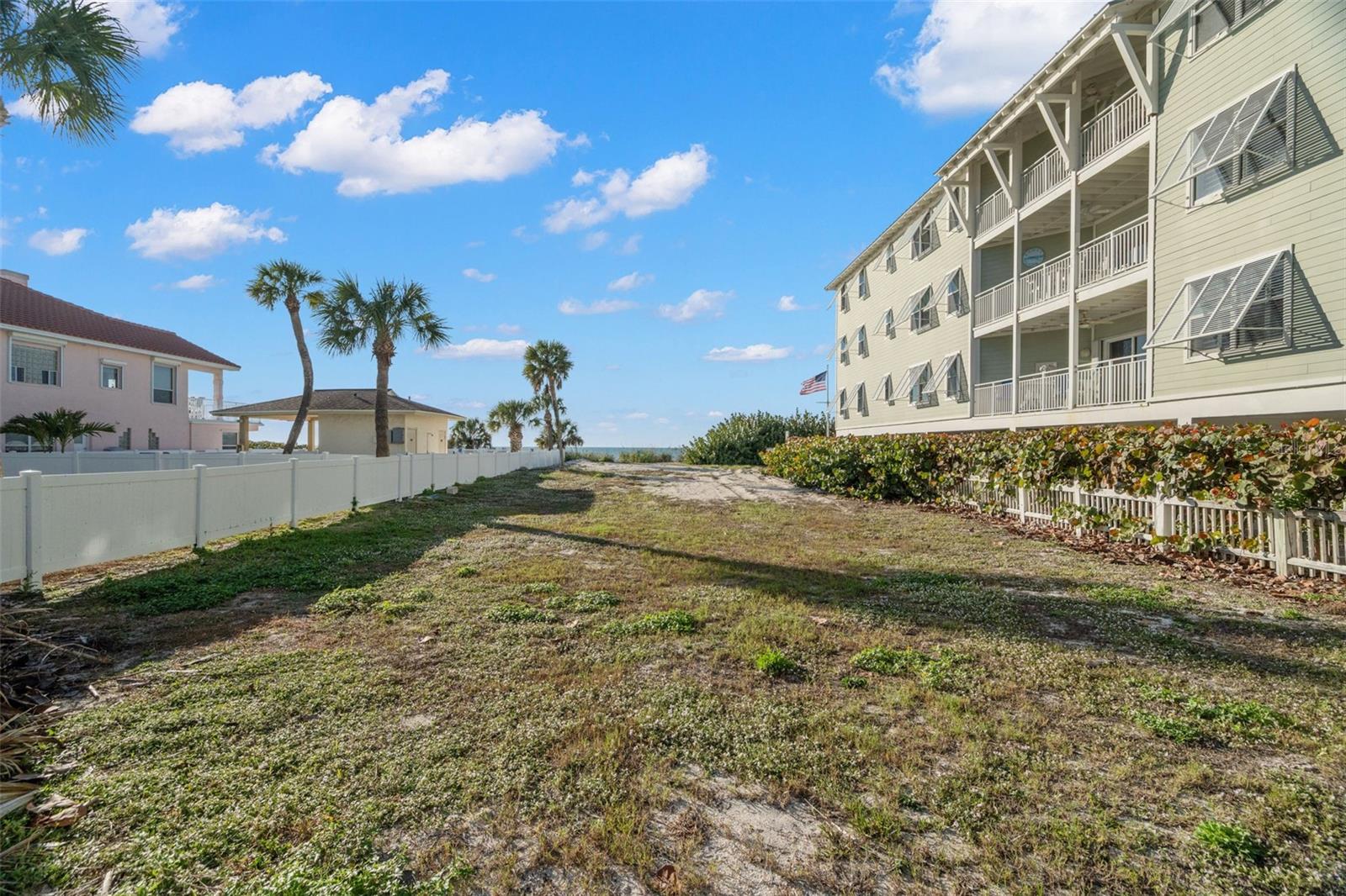 1306 GULF BLVD, INDIAN ROCKS BEACH, FL — photo 9