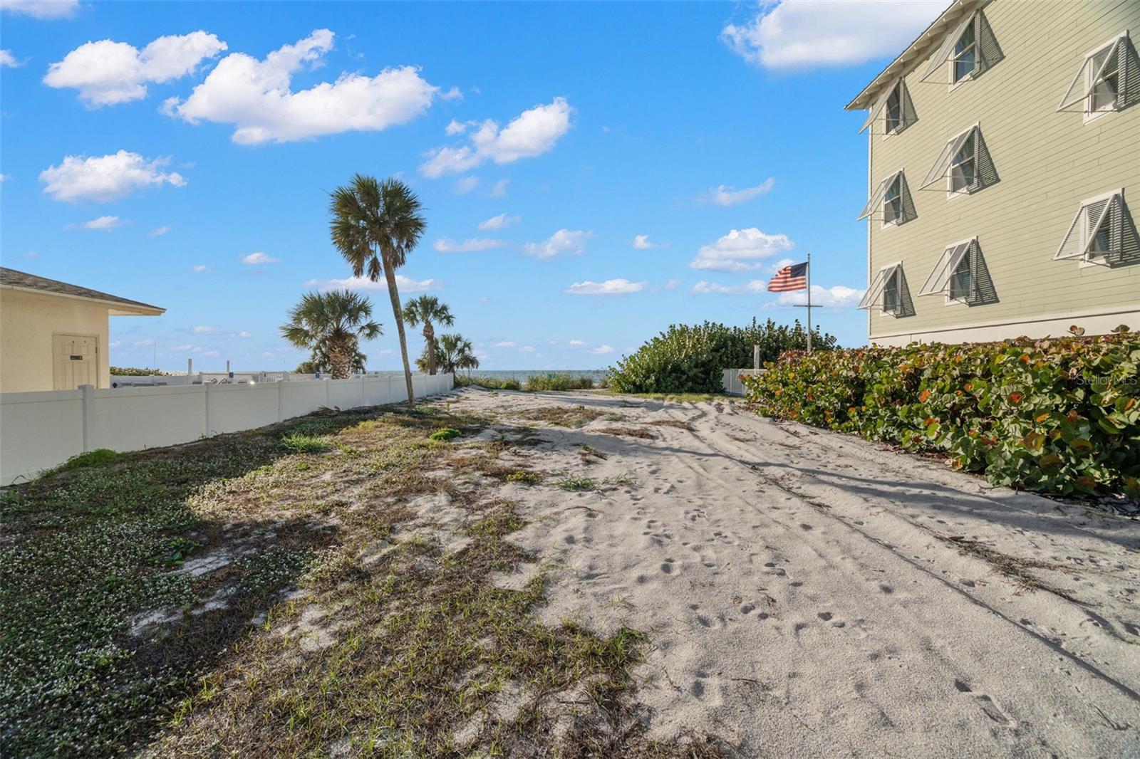 1306 GULF BLVD, INDIAN ROCKS BEACH, FL — photo 11