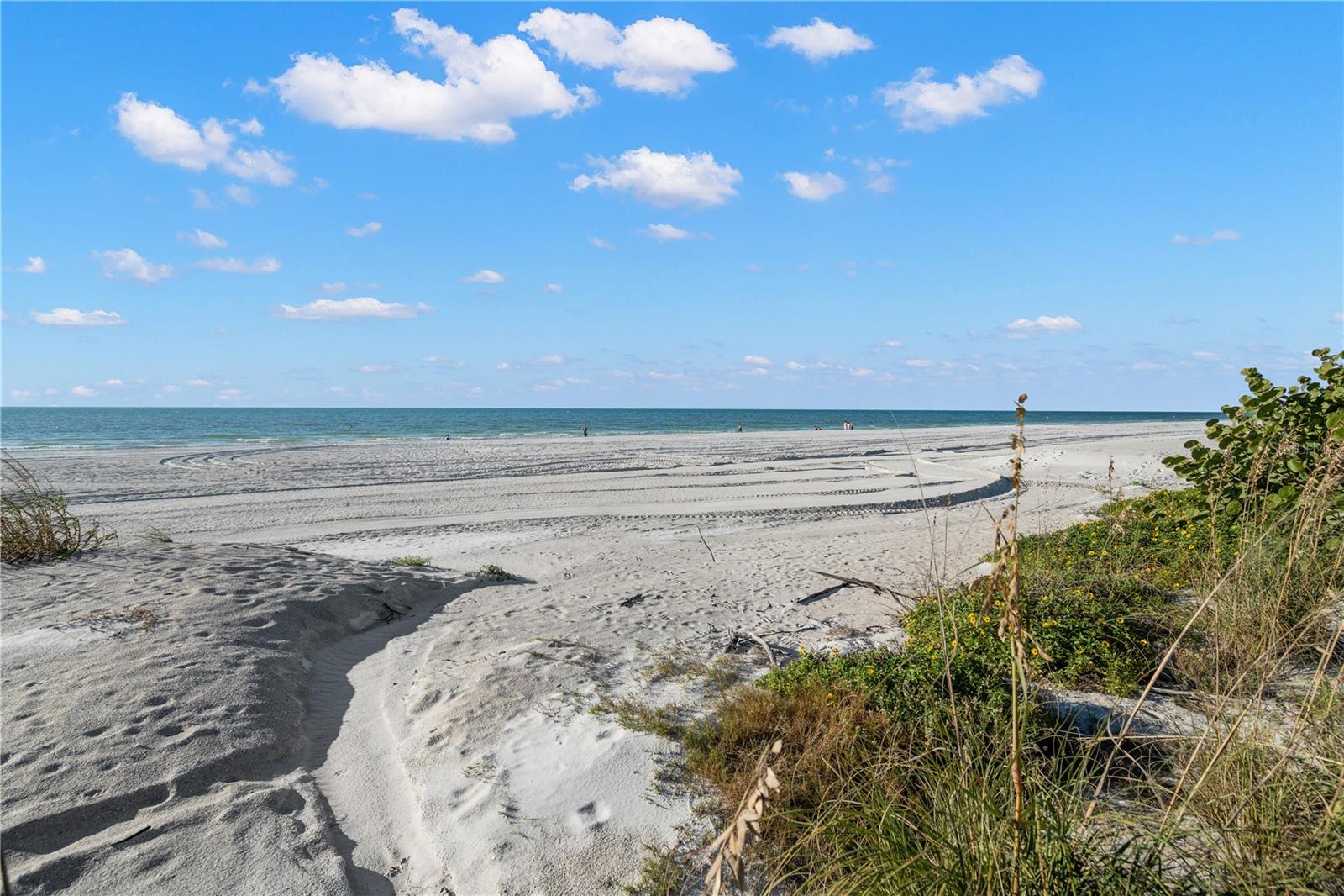 1306 GULF BLVD, INDIAN ROCKS BEACH, FL — photo 16