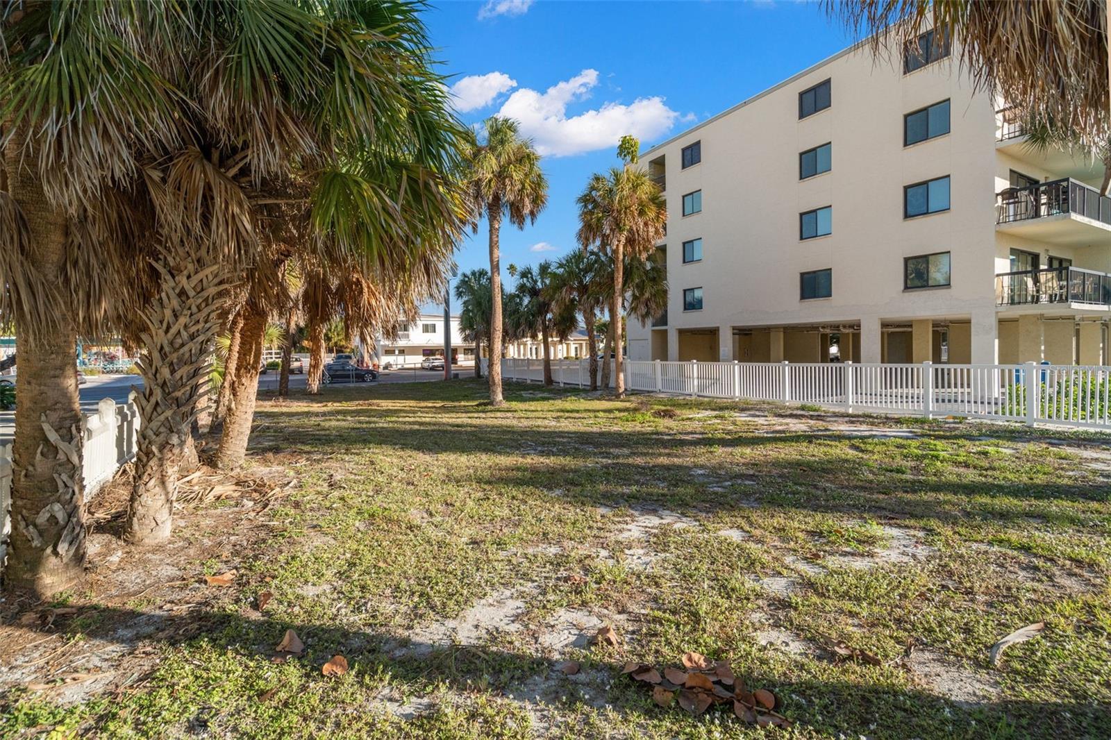 1306 GULF BLVD, INDIAN ROCKS BEACH, FL — photo 17