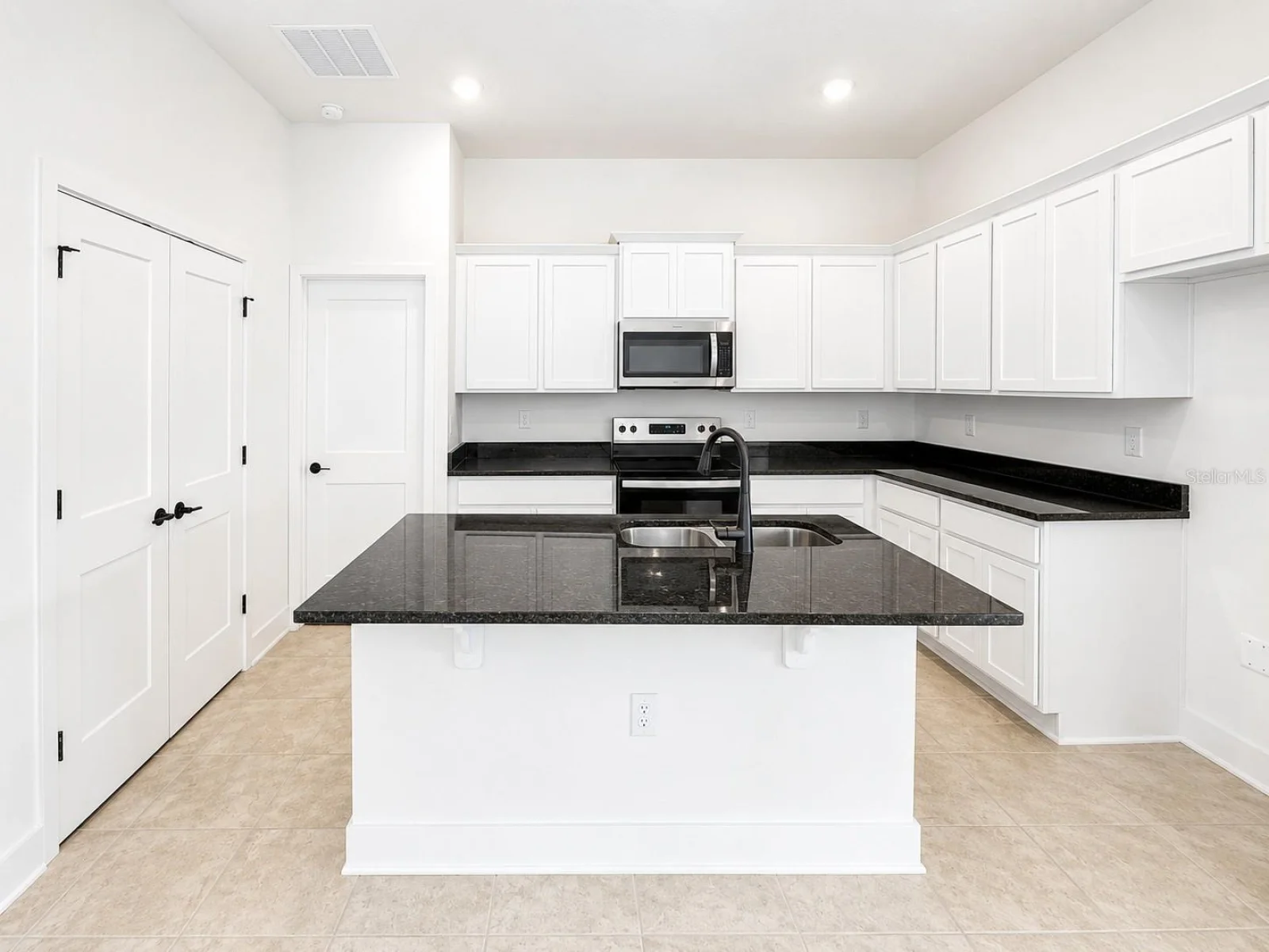 270 VERNY GROVE LN, LEESBURG, FL — photo 3