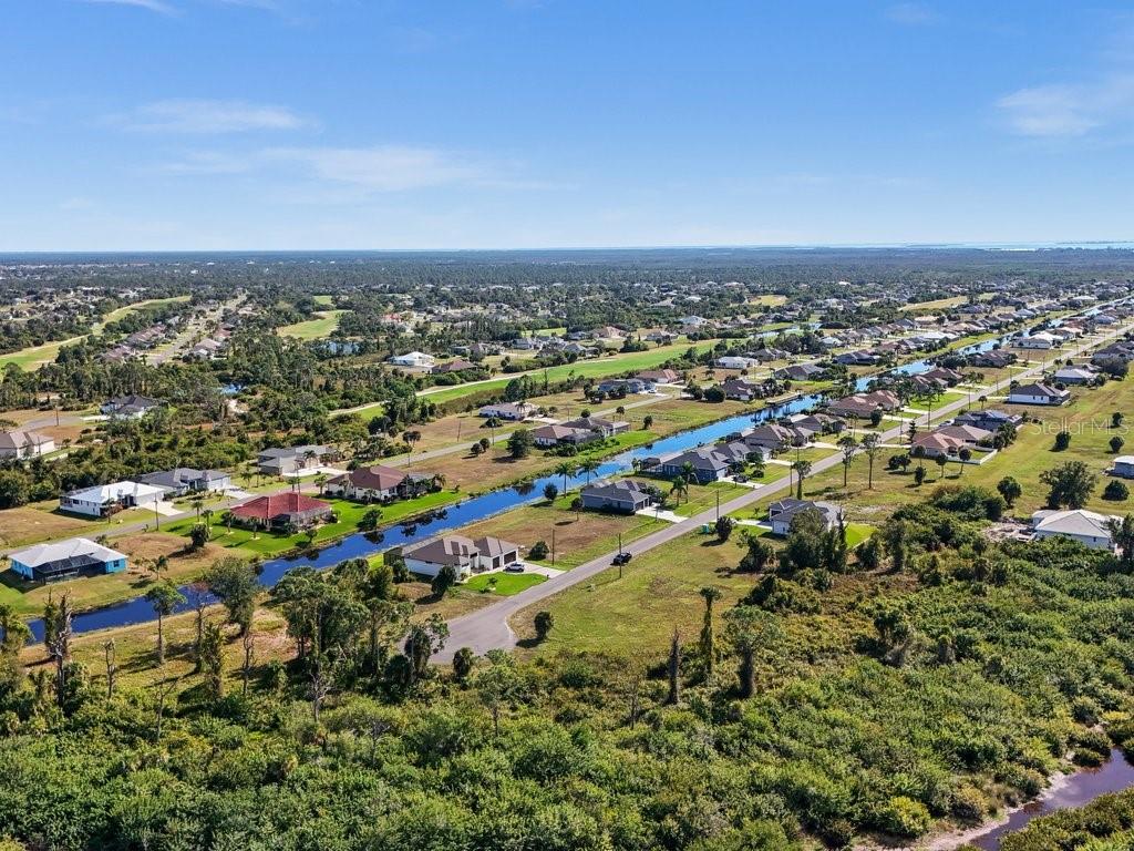 176 W PINE VALLEY LN, ROTONDA WEST, FL — photo 2