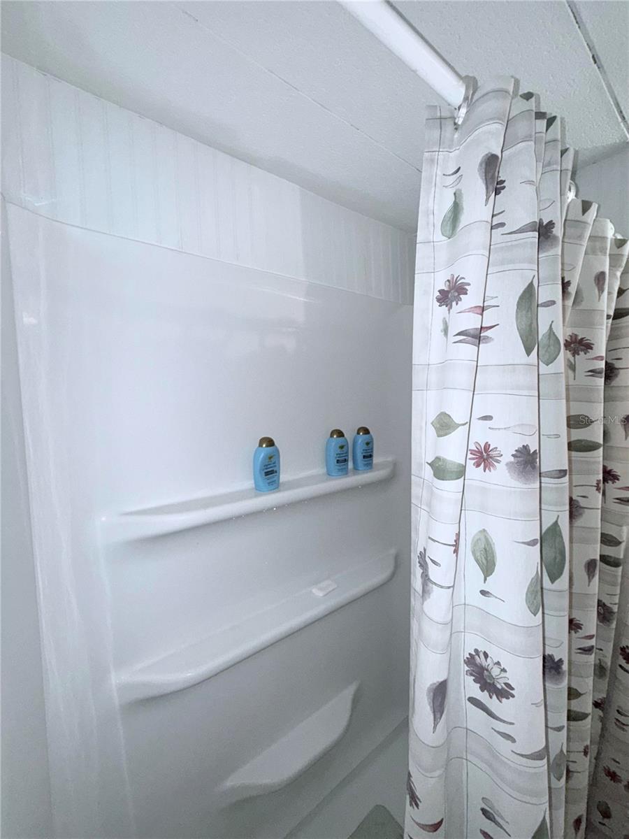 1370 COUNTY DR, TAVARES, FL — photo 20