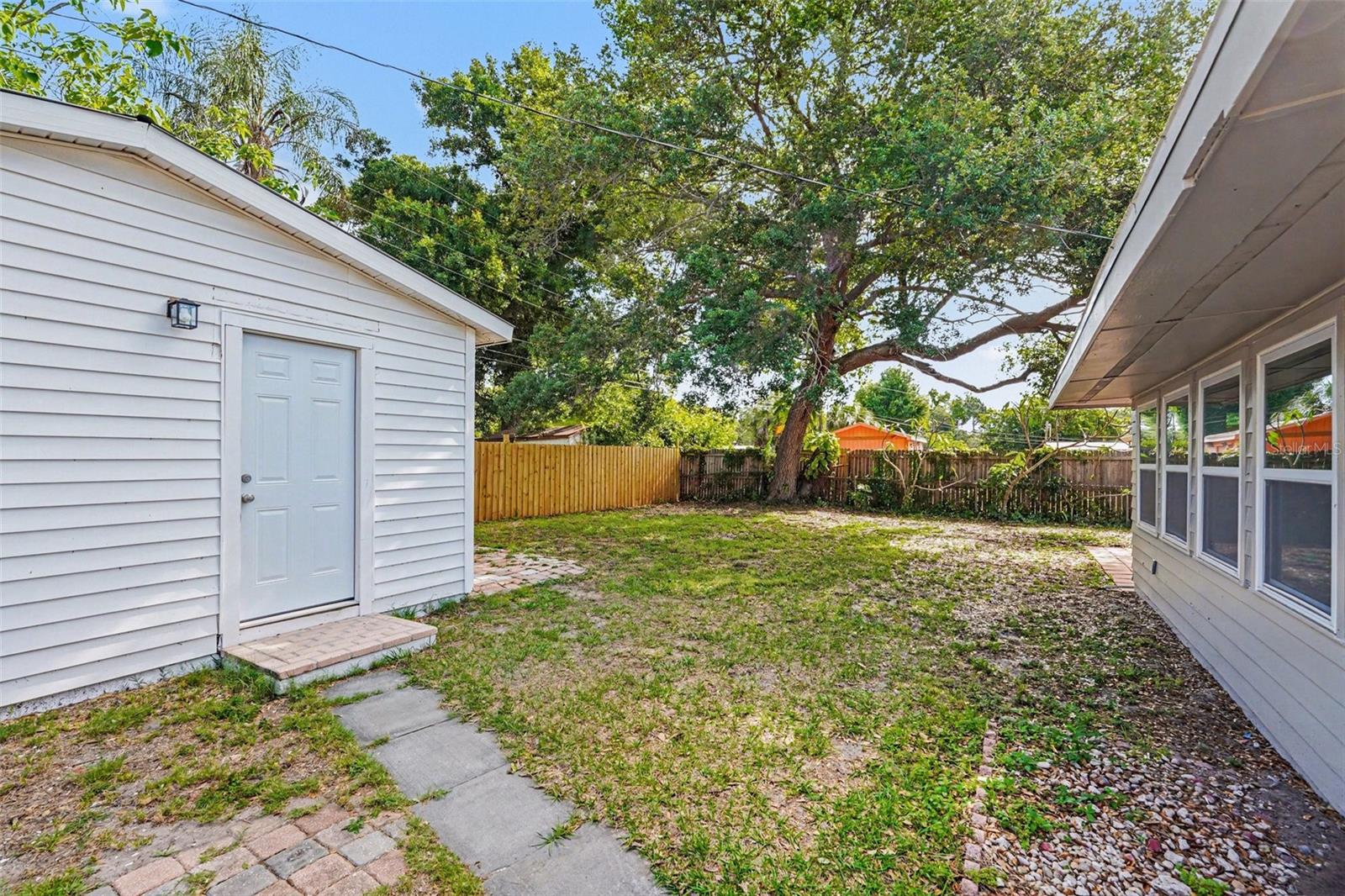 2162 BARCELONA DR, CLEARWATER, FL — photo 21