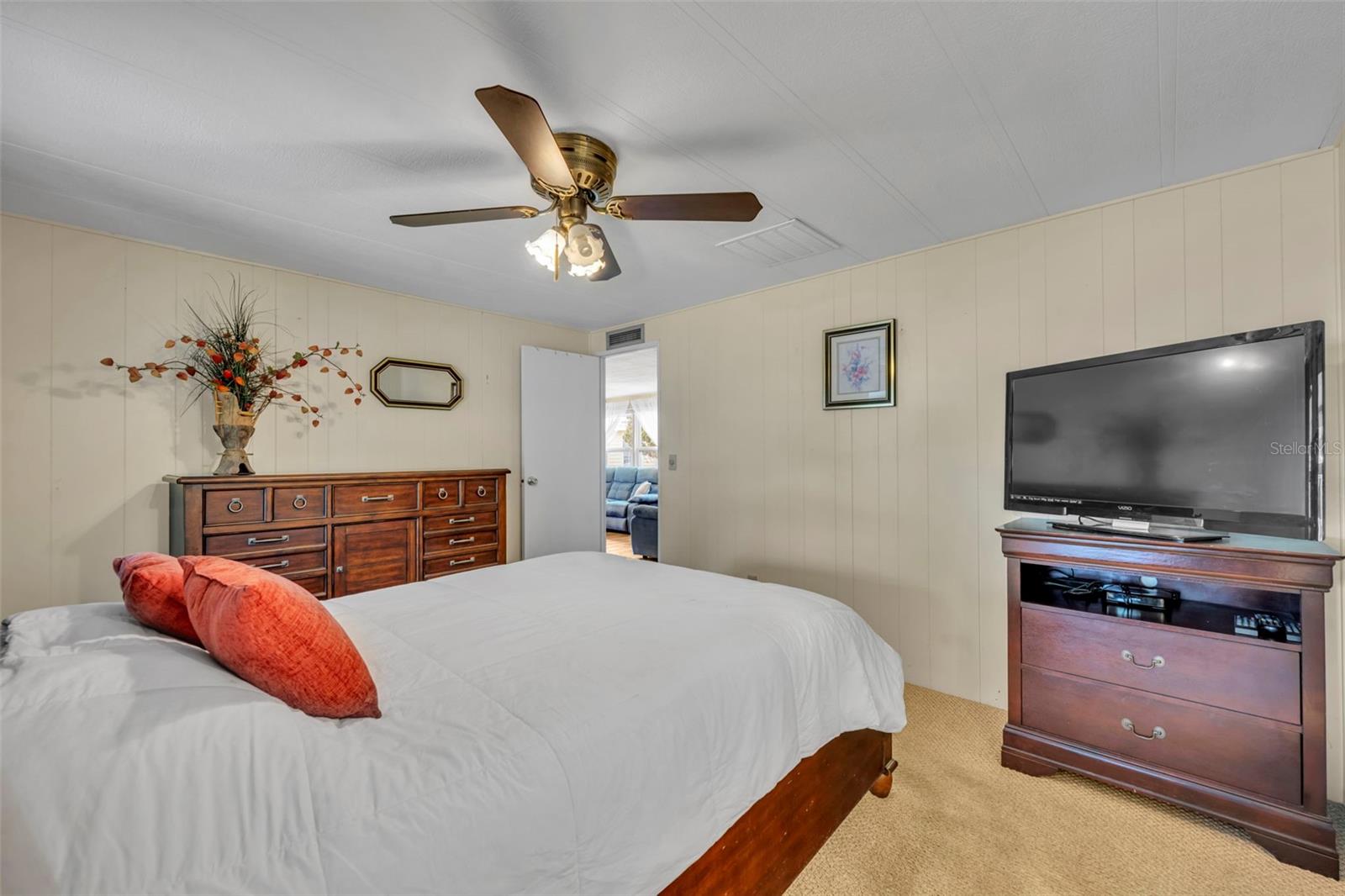 278 KELOU CT, LEESBURG, FL — photo 37