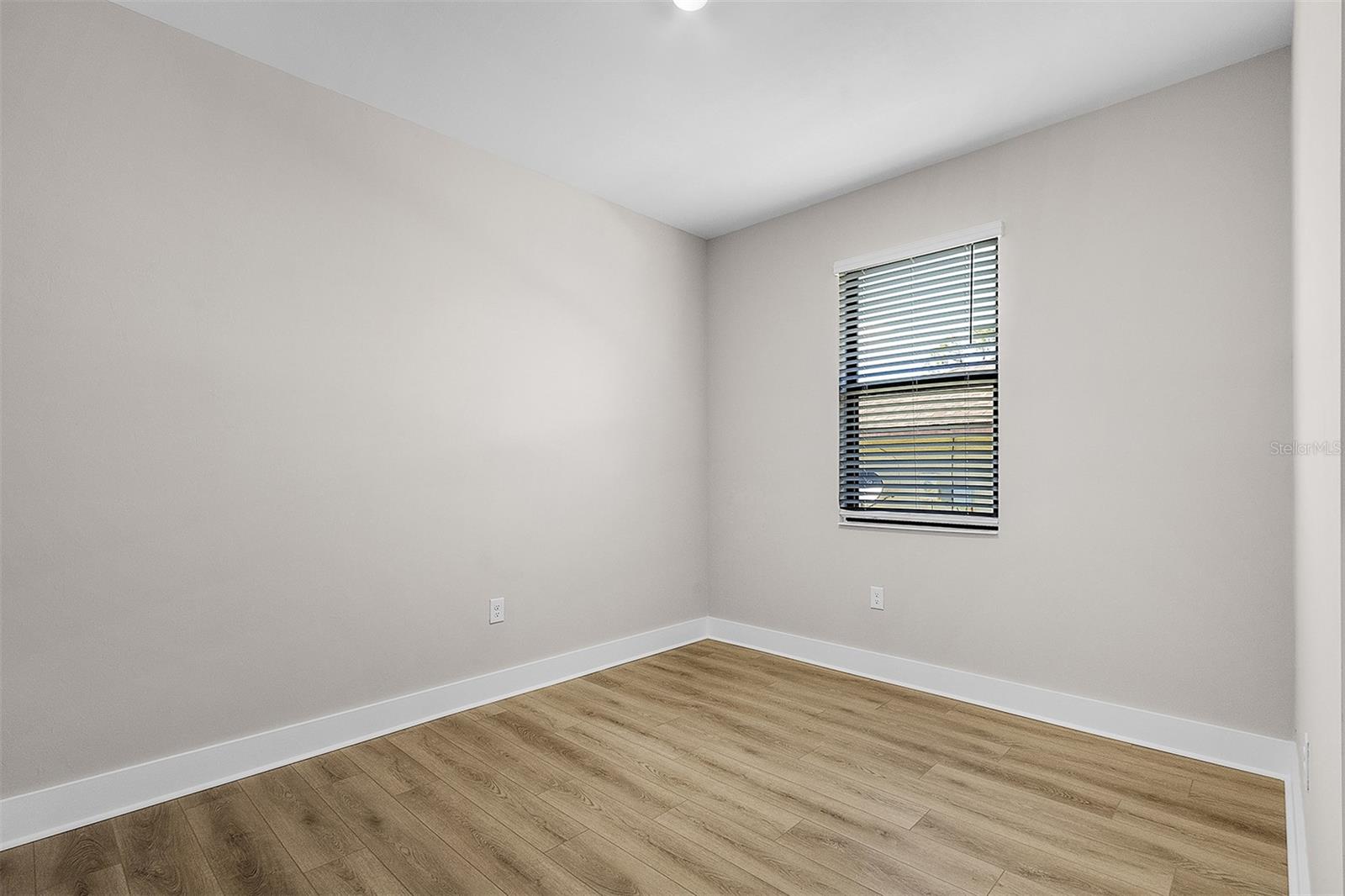 13515 WALDEN SHEFFIELD RD, DOVER, FL — photo 2