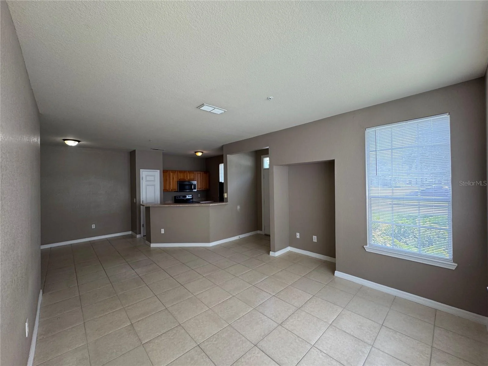 9061 LEE VISTA BLVD #1306, ORLANDO, FL — photo 2