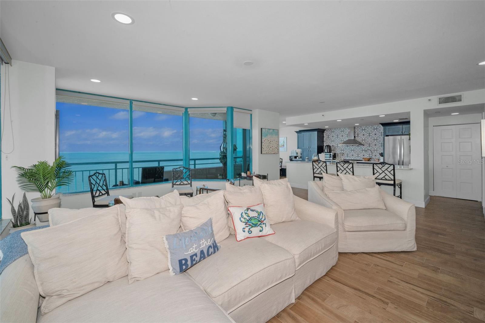 1520 GULF BLVD #1201, CLEARWATER BEACH, FL — photo 4