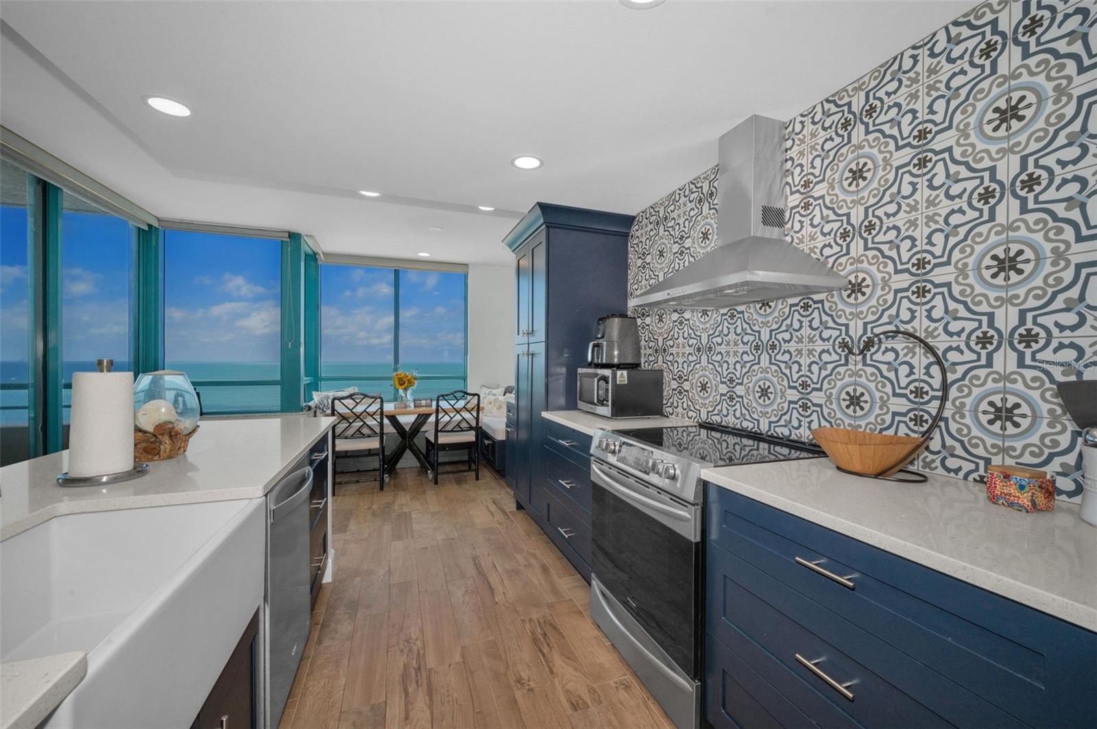 1520 GULF BLVD #1201, CLEARWATER BEACH, FL — photo 9