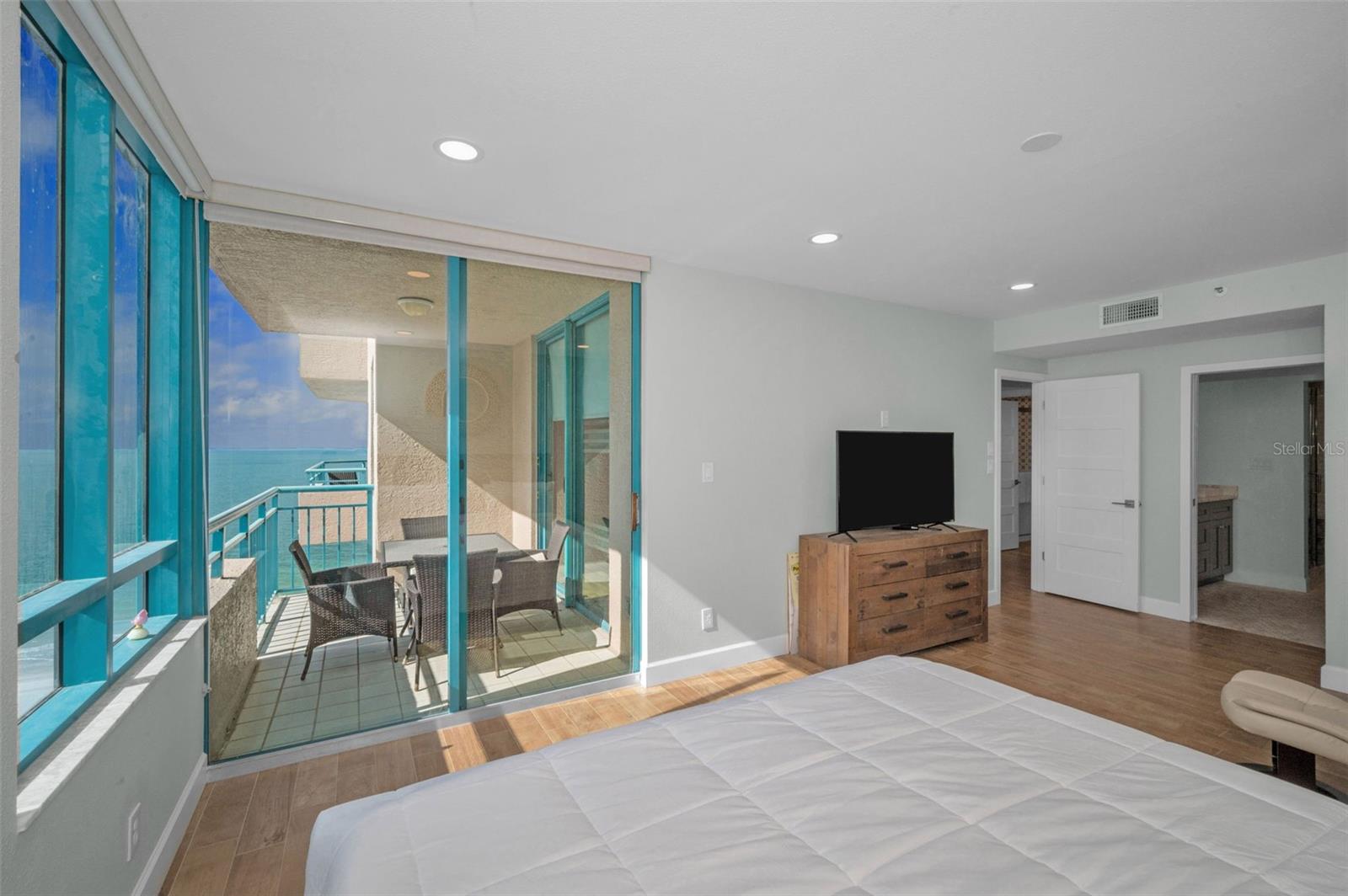 1520 GULF BLVD #1201, CLEARWATER BEACH, FL — photo 57