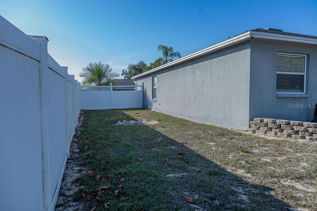 1015 HIGHLAND CREST CIR, LAKE WALES, FL — photo 36