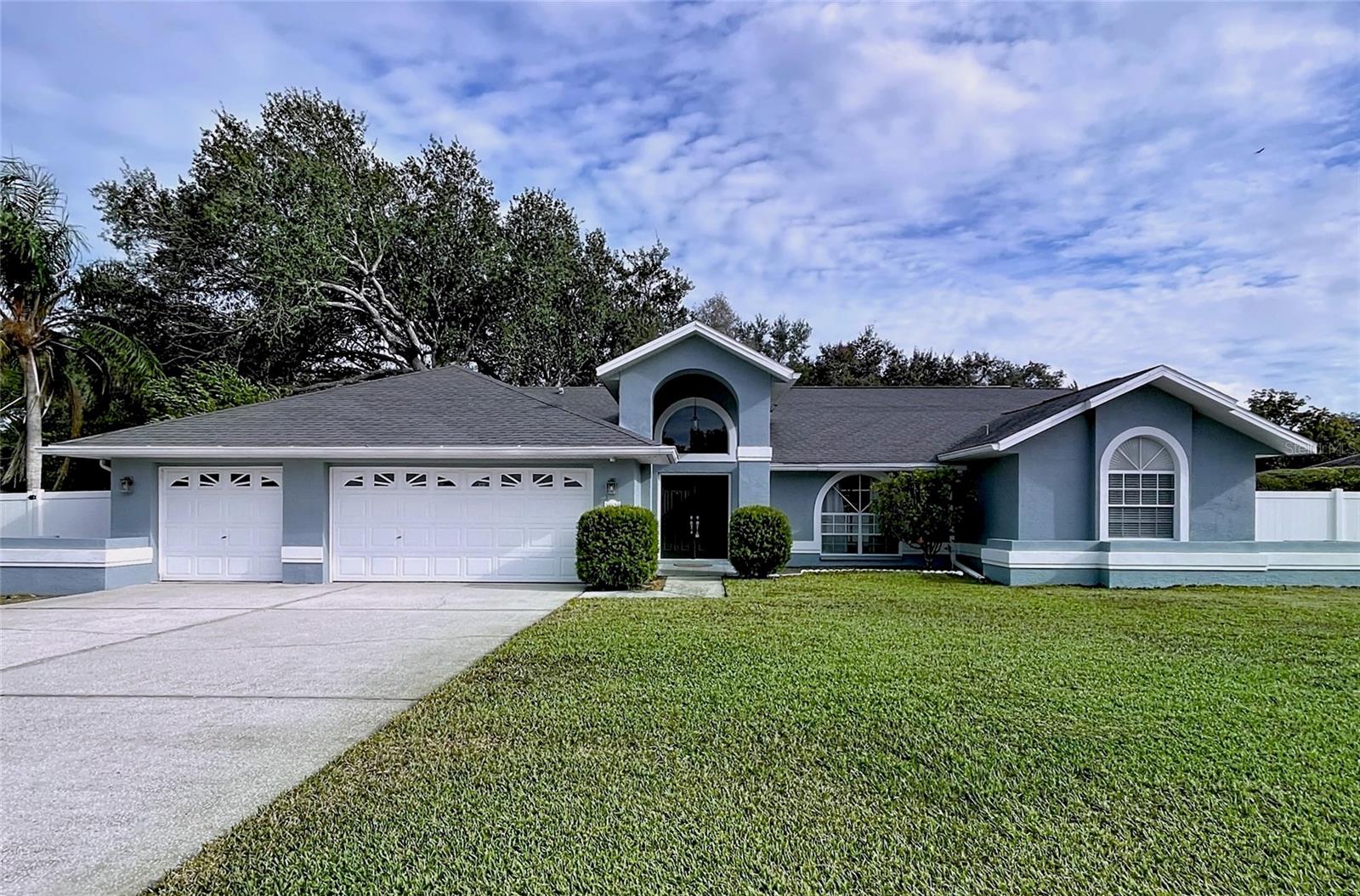 18812 BASCOMB LANE, HUDSON, FL — photo 2