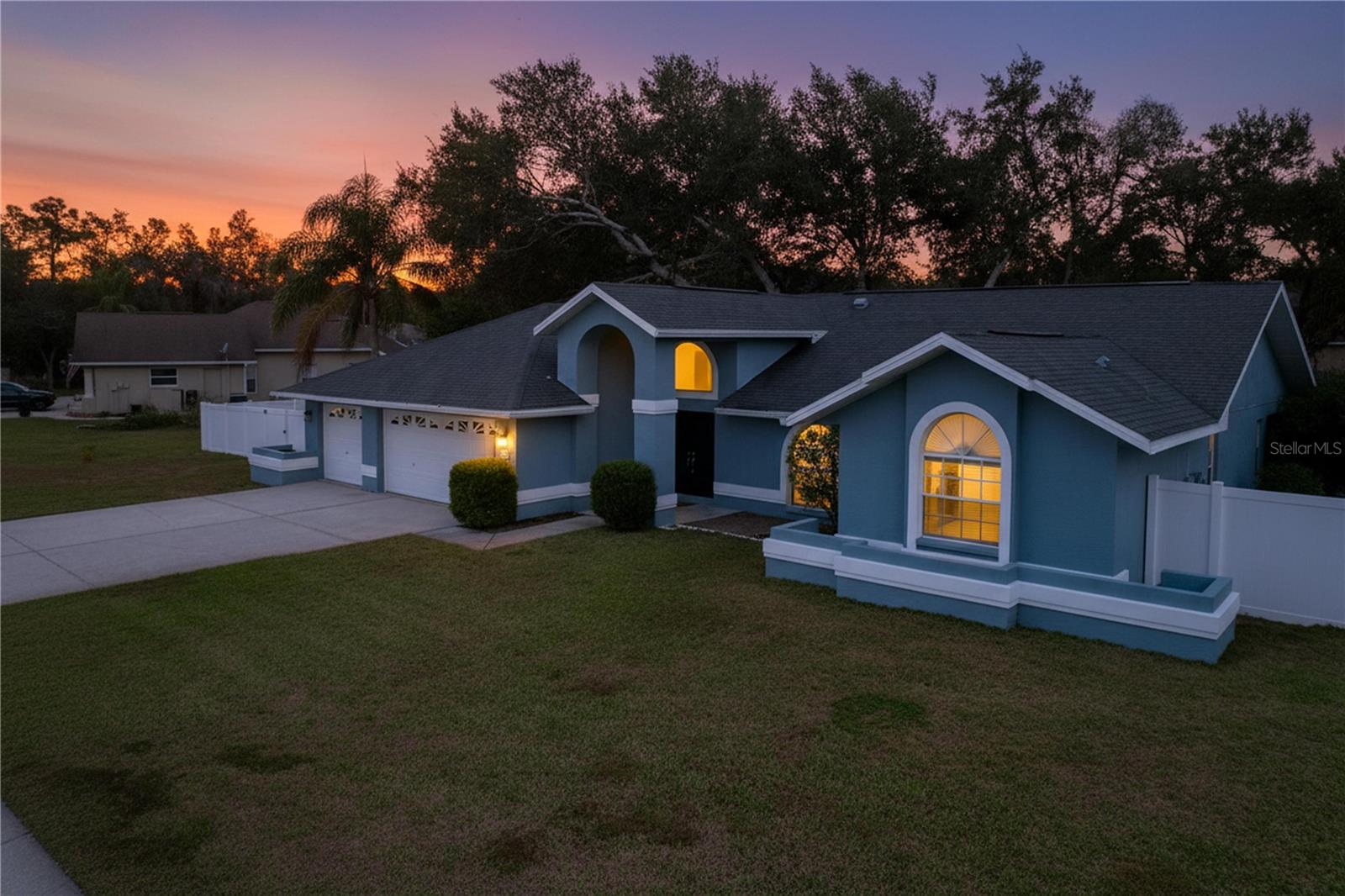 18812 BASCOMB LANE, HUDSON, FL — photo 11