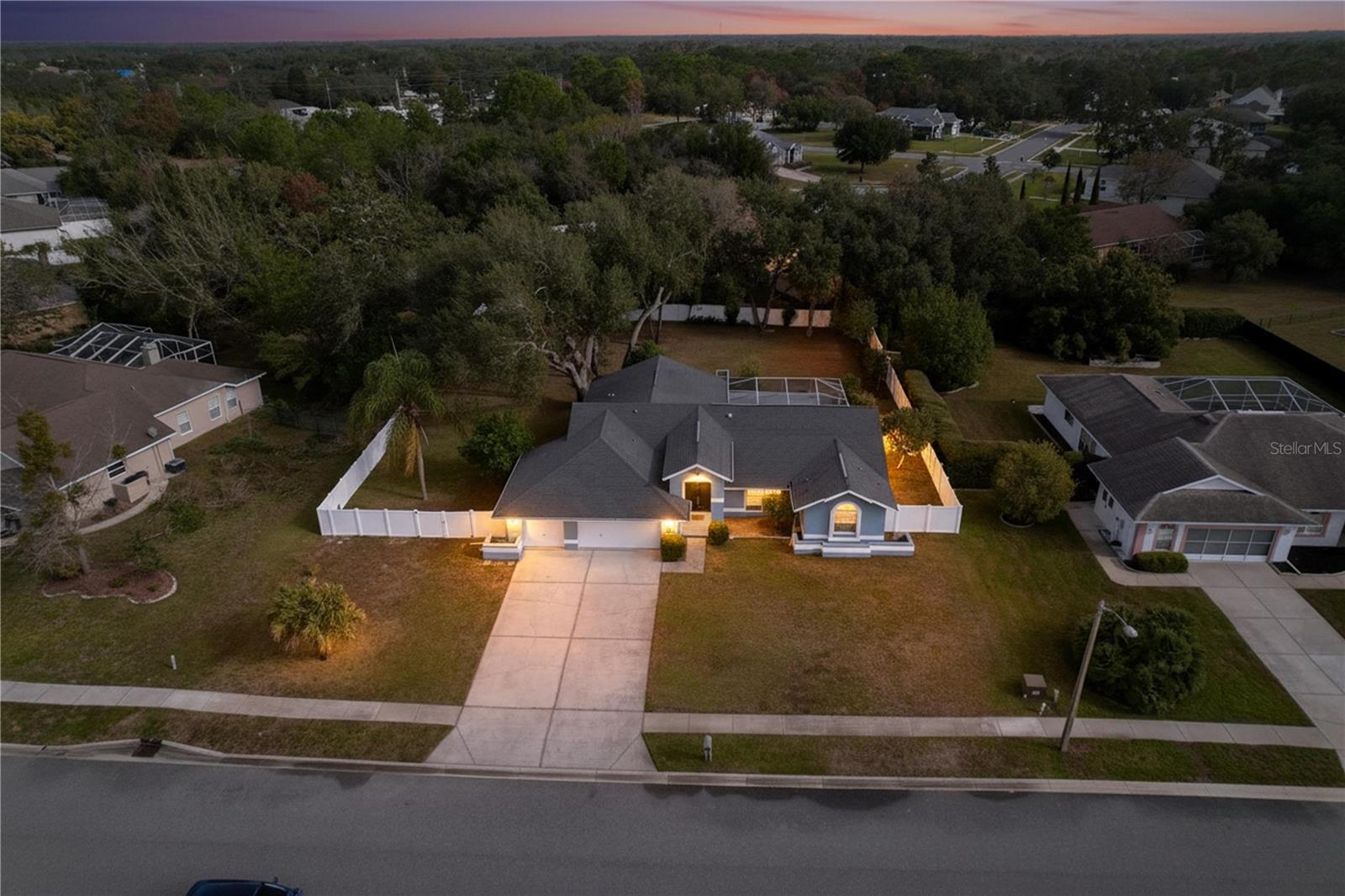 18812 BASCOMB LANE, HUDSON, FL — photo 12