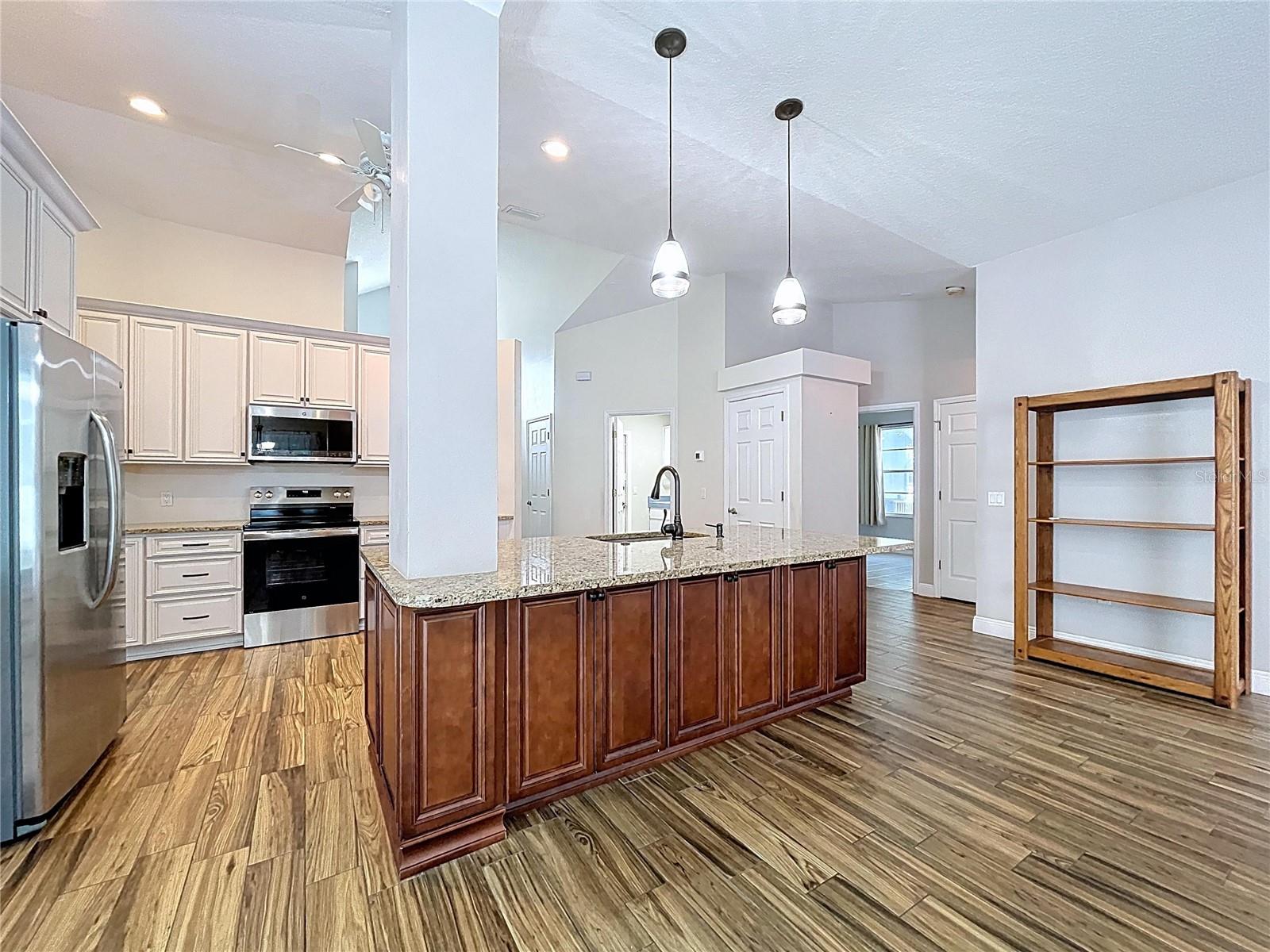 18812 BASCOMB LANE, HUDSON, FL — photo 25