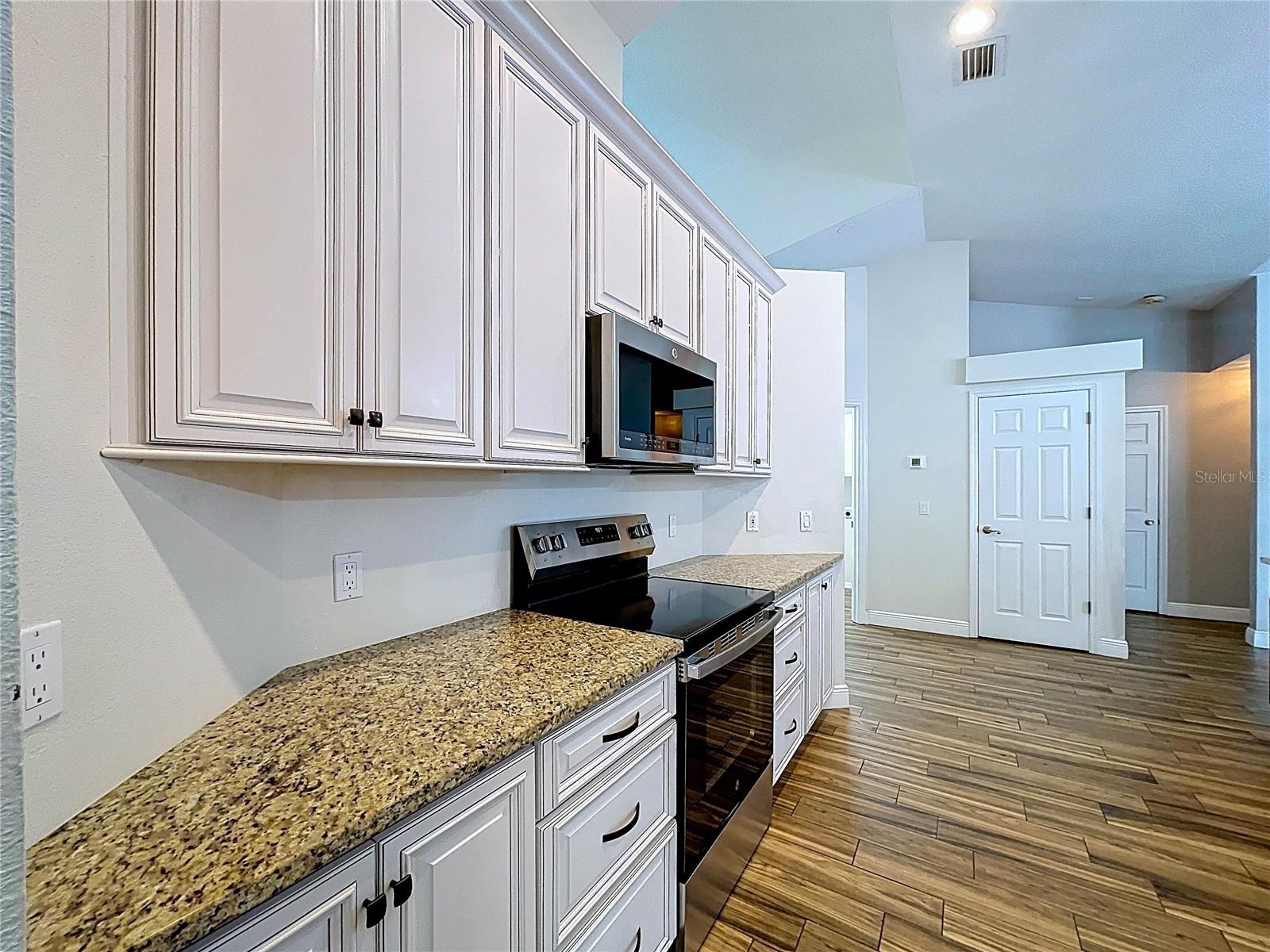 18812 BASCOMB LANE, HUDSON, FL — photo 31