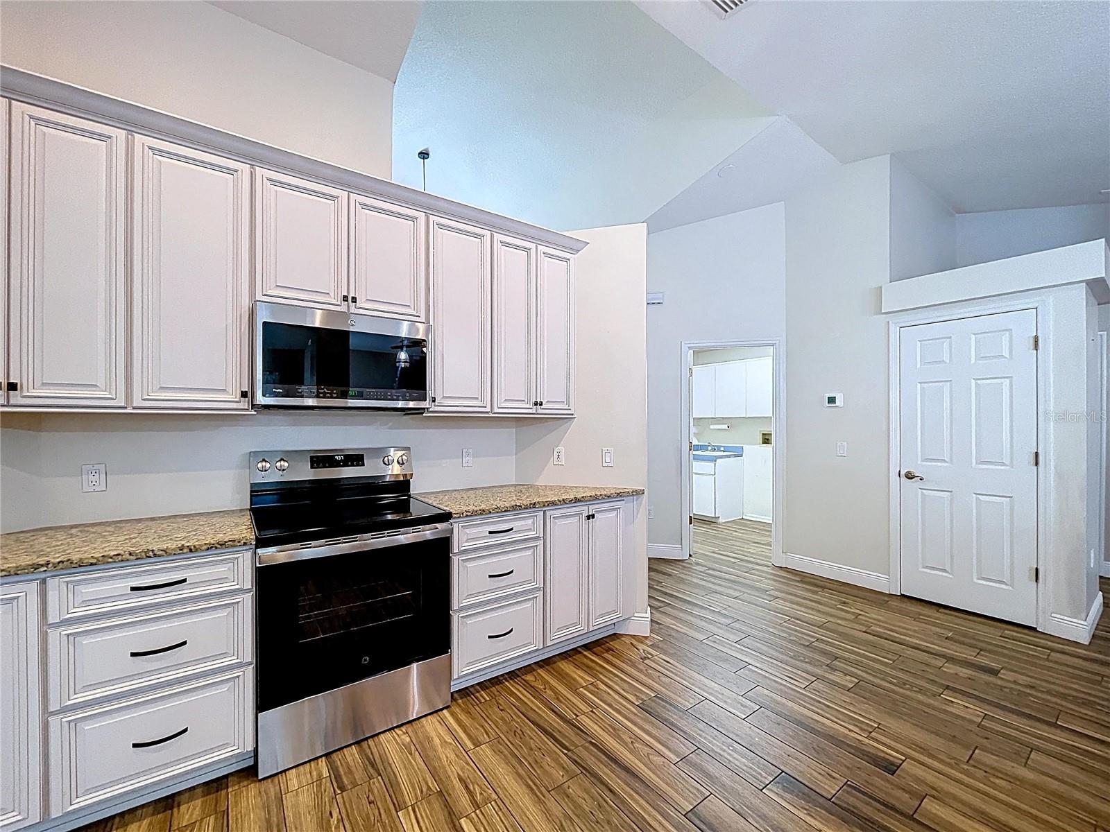 18812 BASCOMB LANE, HUDSON, FL — photo 33