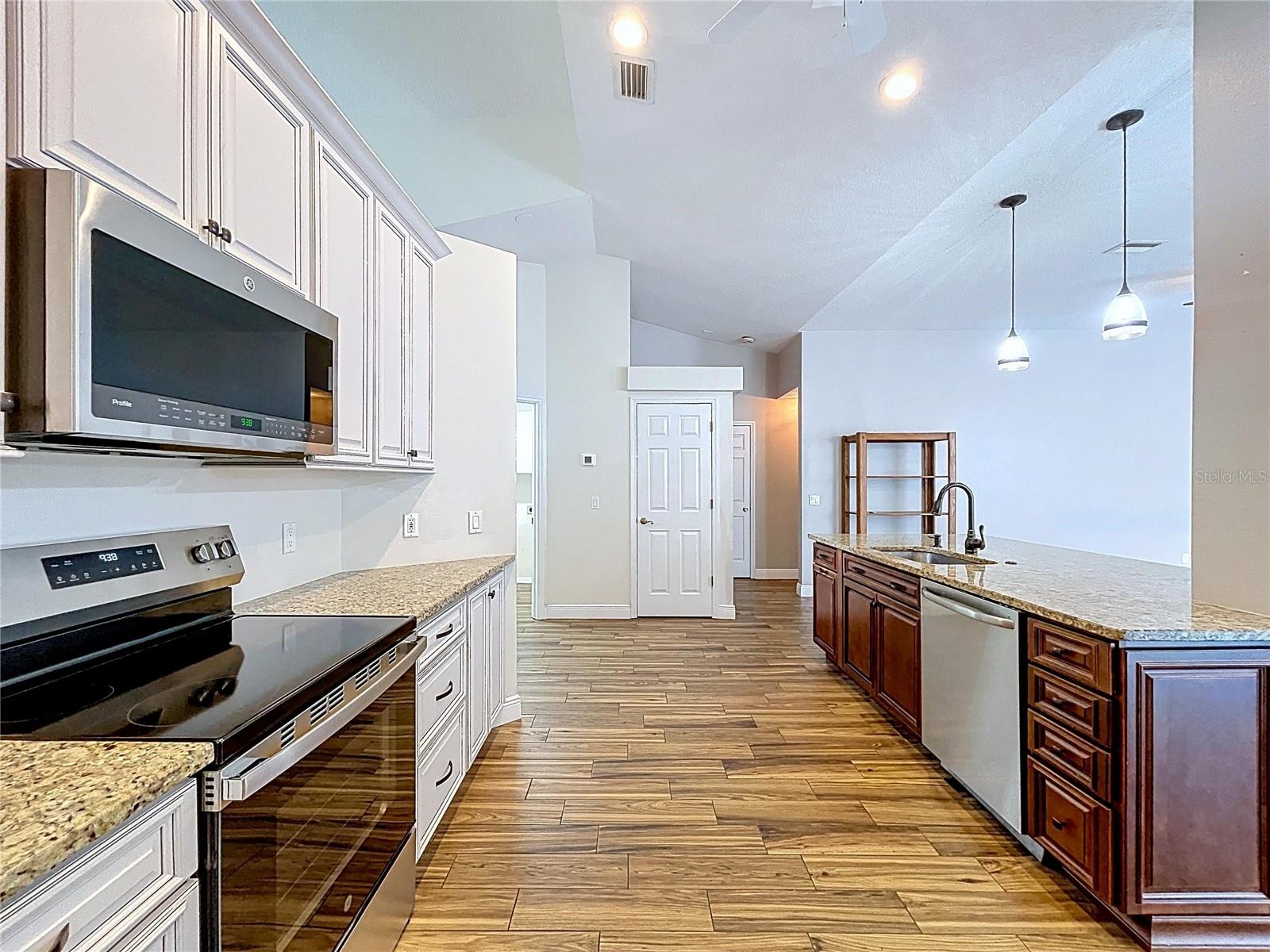 18812 BASCOMB LANE, HUDSON, FL — photo 34