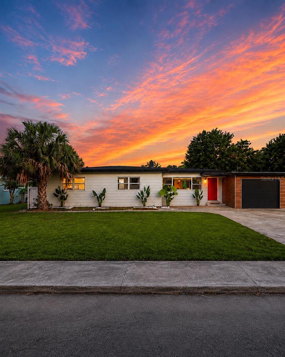 8120 GONDOLA DR, ORLANDO, FL