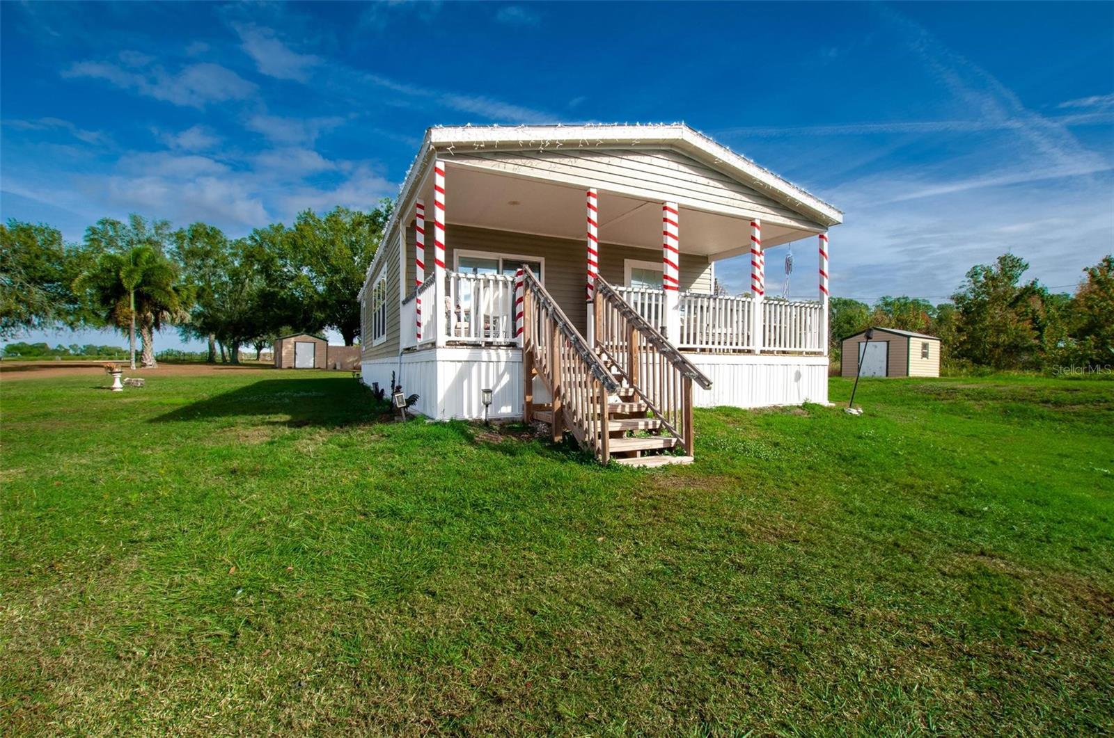 2837 NE PERSIMMON DR, ARCADIA, FL — photo 2
