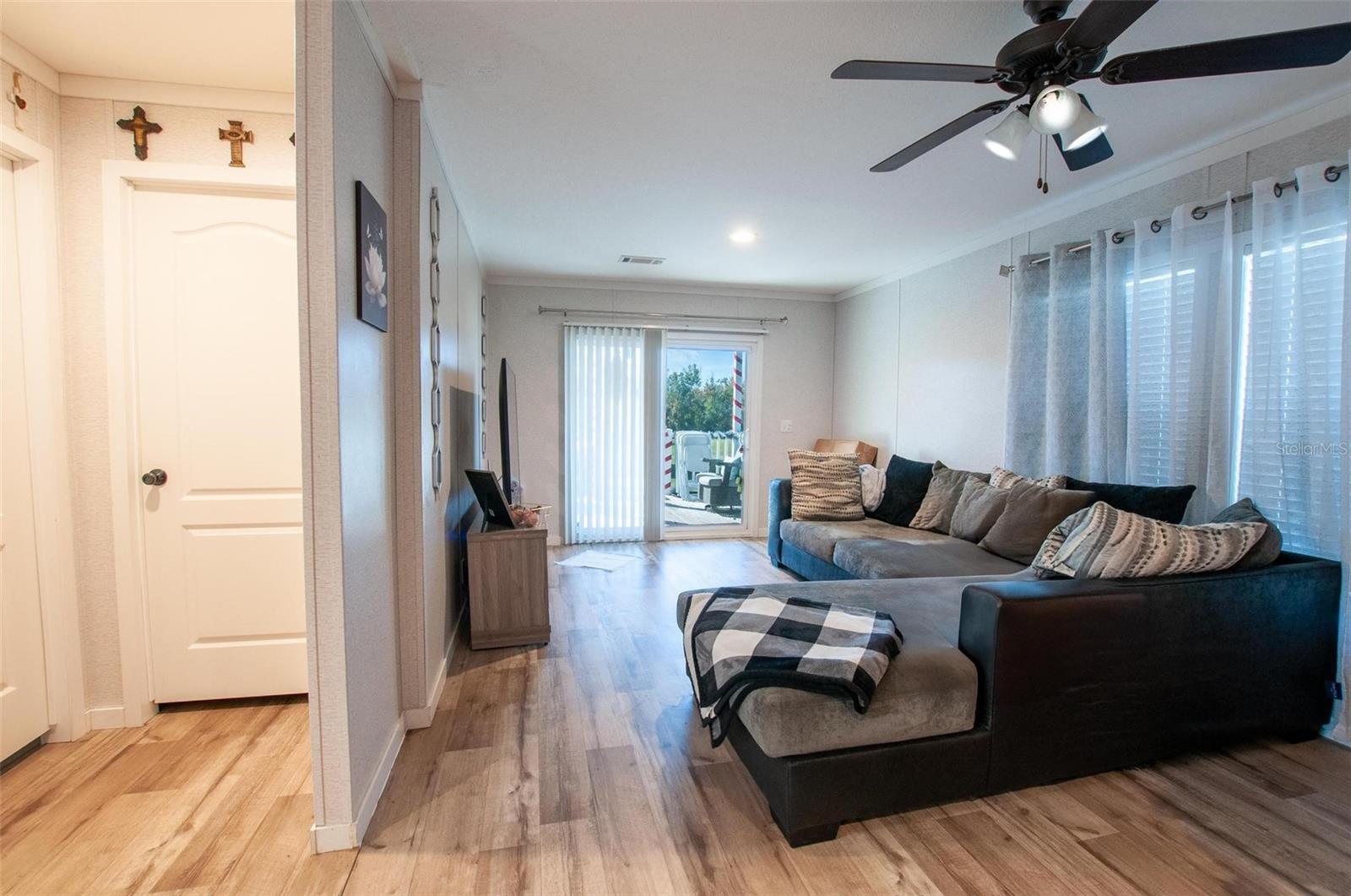 2837 NE PERSIMMON DR, ARCADIA, FL — photo 5