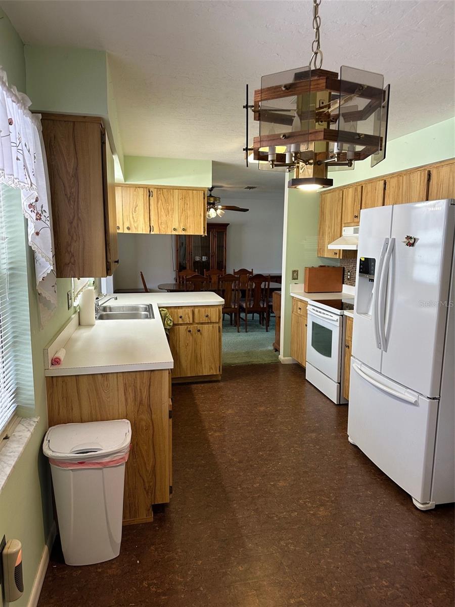 200 S DESOTO ST, BEVERLY HILLS, FL — photo 10