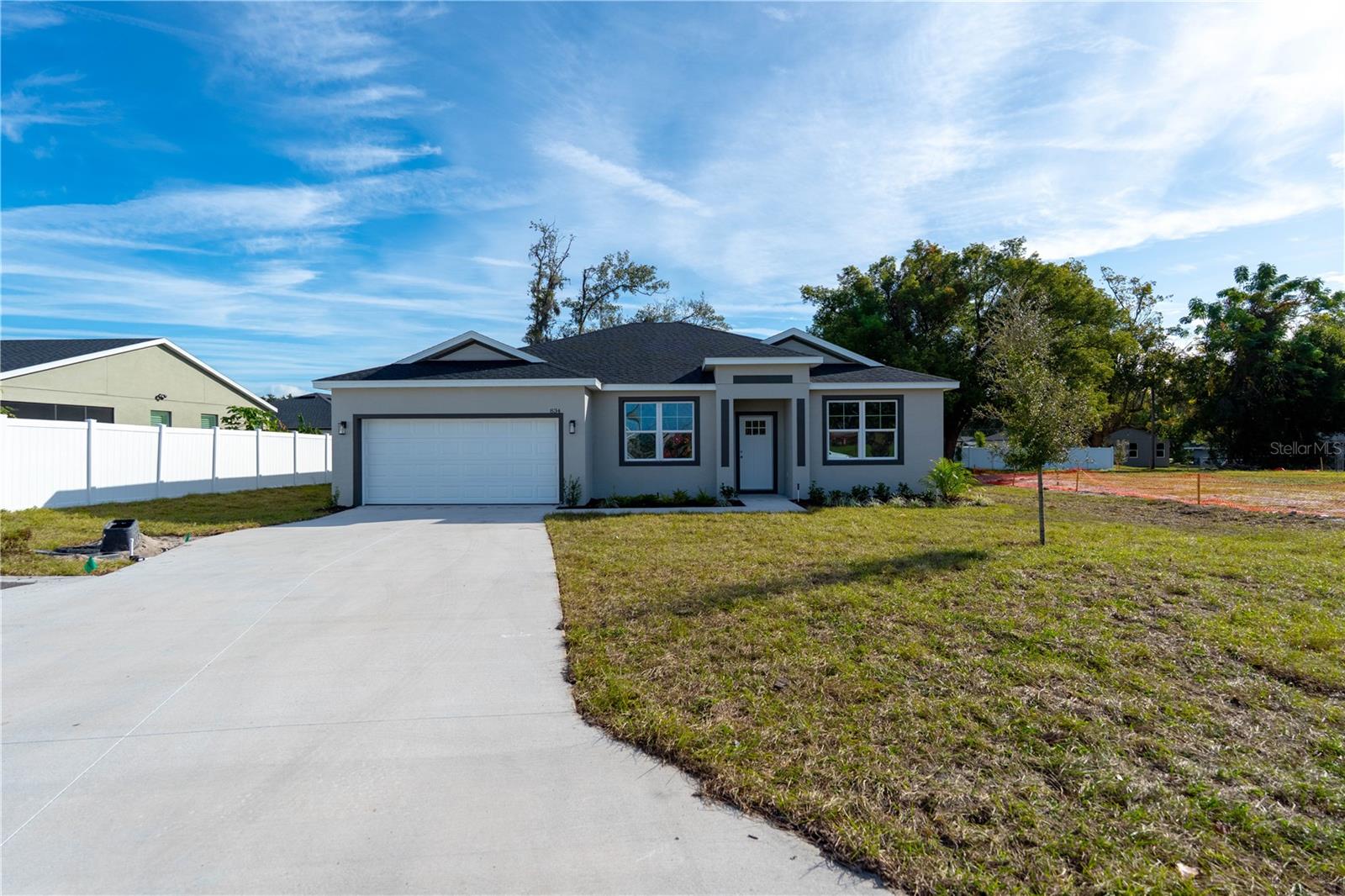 834 N JOANNA AVE, TAVARES, FL — photo 4