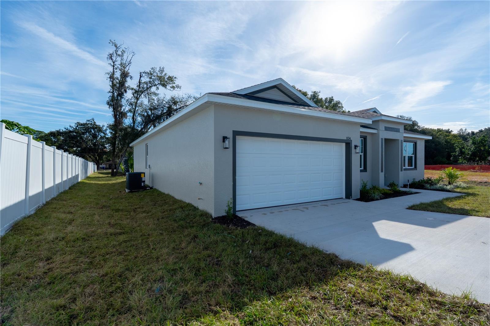 834 N JOANNA AVE, TAVARES, FL — photo 5