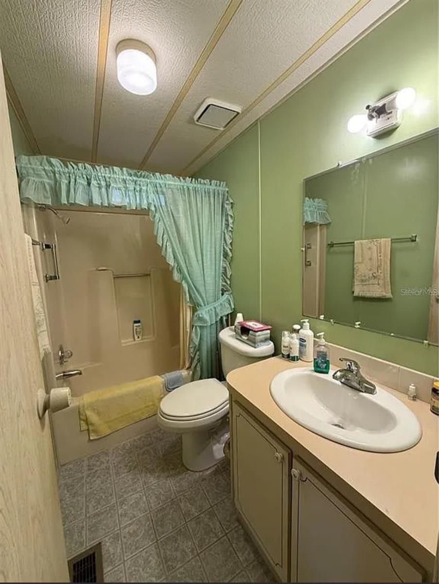 1532 W SCHWARTZ BLVD, LADY LAKE, FL — photo 15