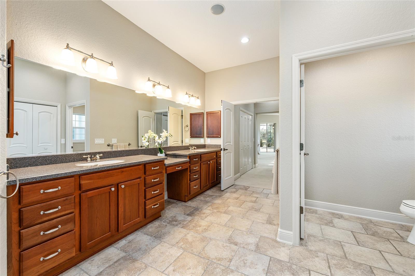 1568 BLACK LAKE DR, THE VILLAGES, FL — photo 37