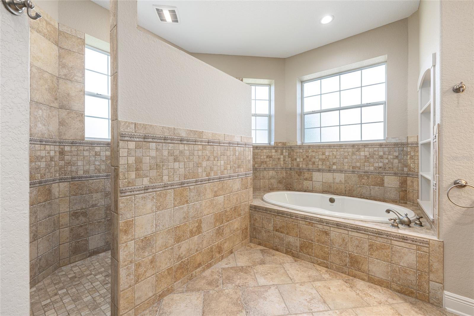 1568 BLACK LAKE DR, THE VILLAGES, FL — photo 38