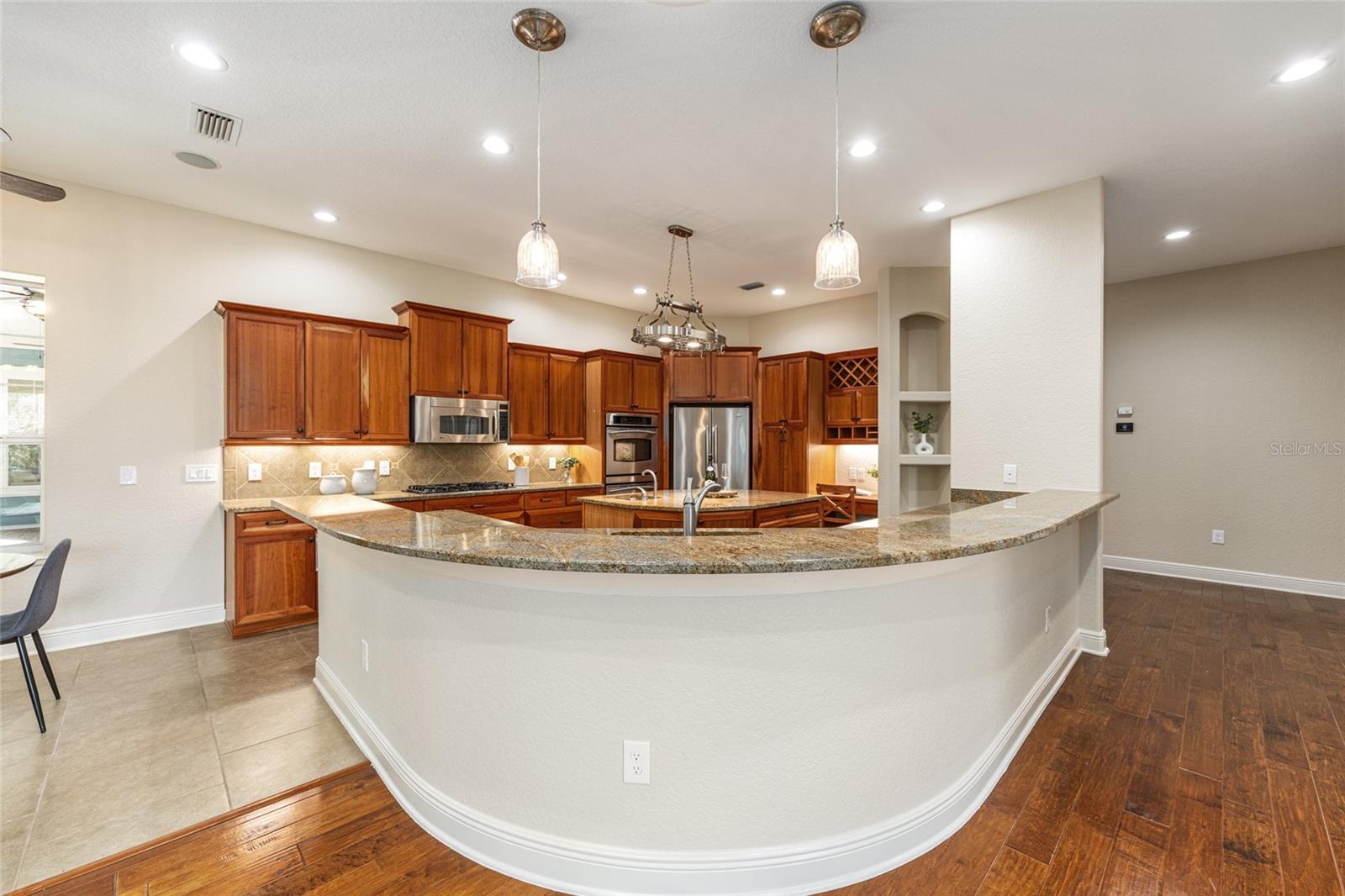 1568 BLACK LAKE DR, THE VILLAGES, FL — photo 45