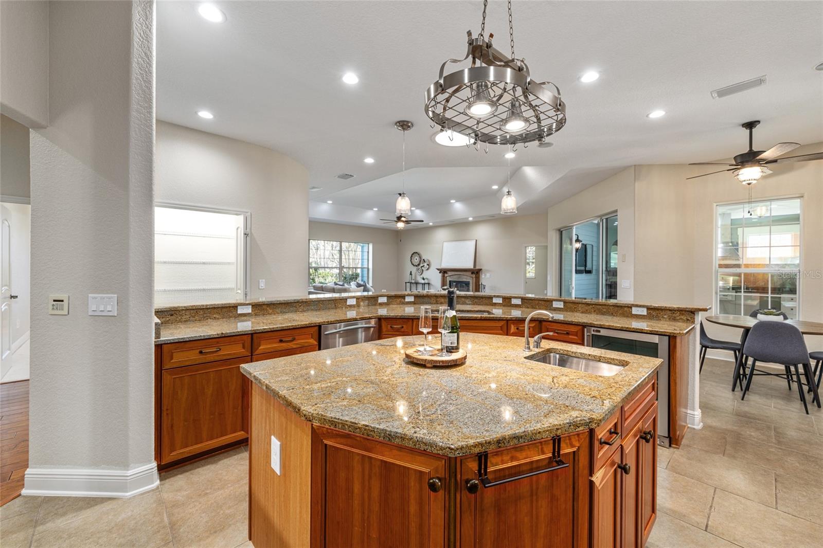 1568 BLACK LAKE DR, THE VILLAGES, FL — photo 48