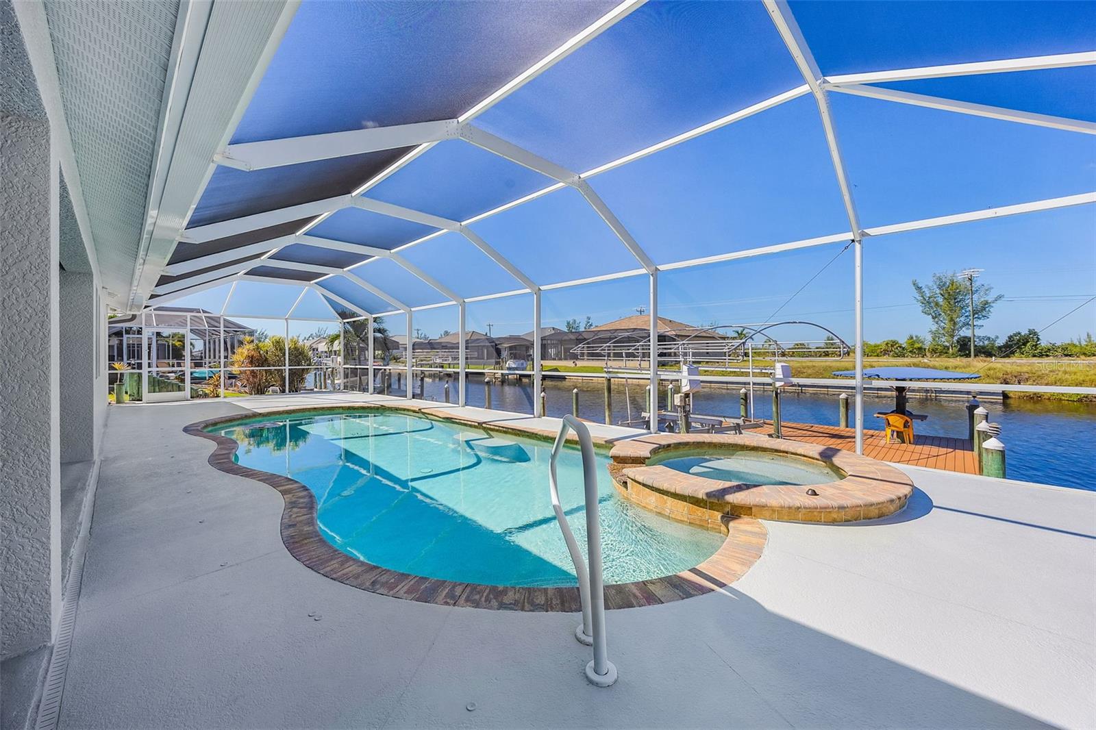 430 NW 39TH AVE, CAPE CORAL, FL — photo 31