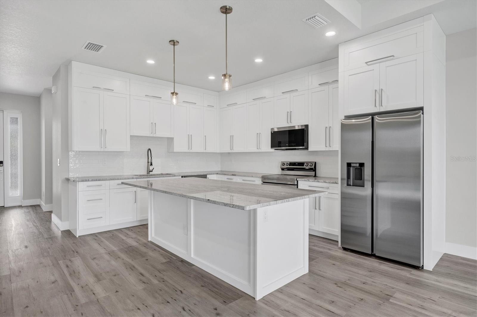 9 BUNKER PL, ROTONDA WEST, FL — photo 16
