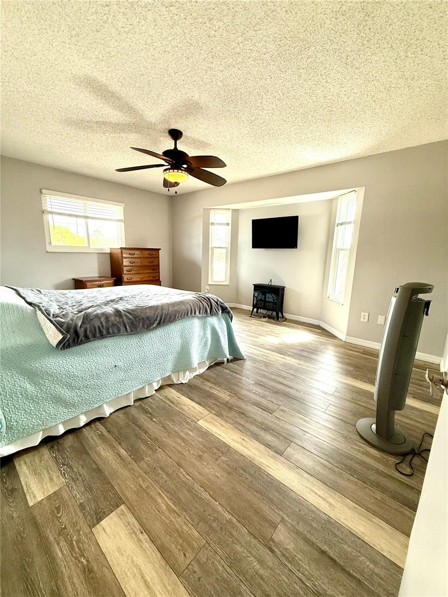 2987 N BISCAYNE DR, NORTH PORT, FL — photo 29