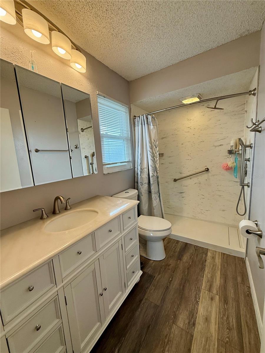 2987 N BISCAYNE DR, NORTH PORT, FL — photo 32