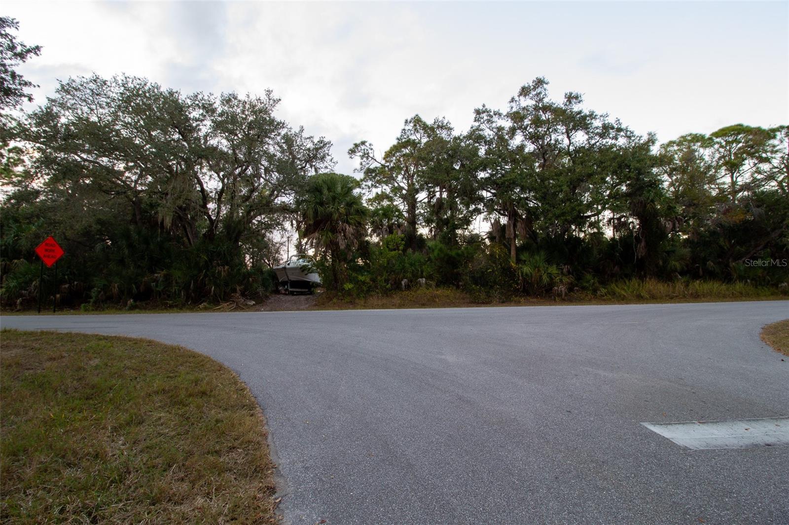 15038 CRESENT AVE, PORT CHARLOTTE, FL — photo 4