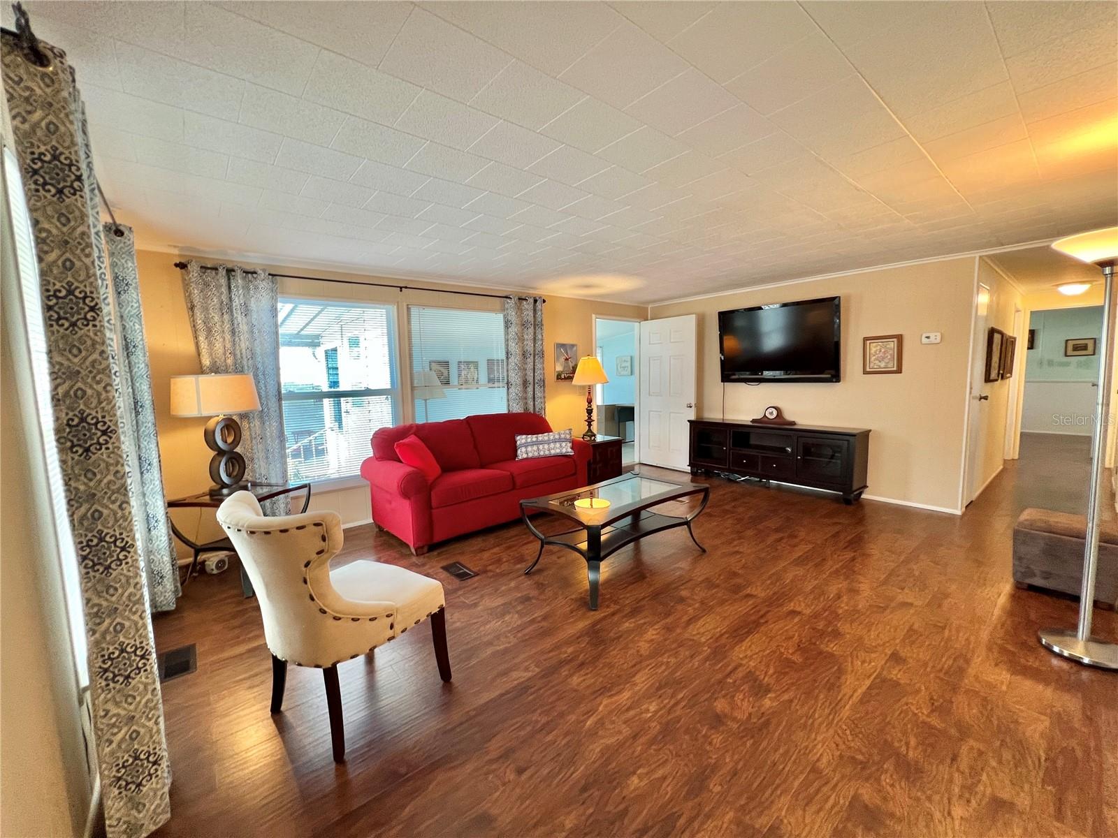 139 ASPEN CIR, LEESBURG, FL — photo 11