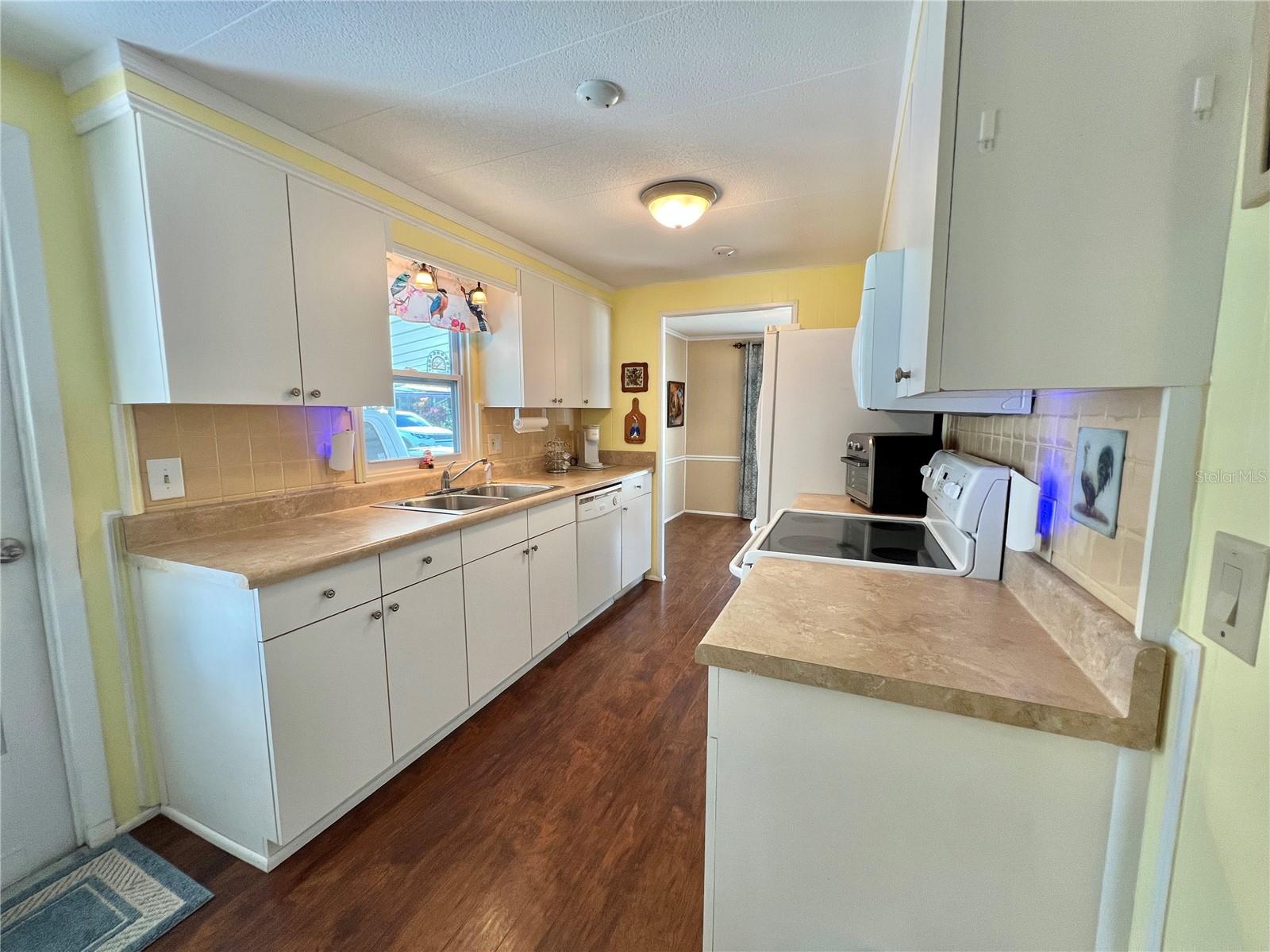 139 ASPEN CIR, LEESBURG, FL — photo 47