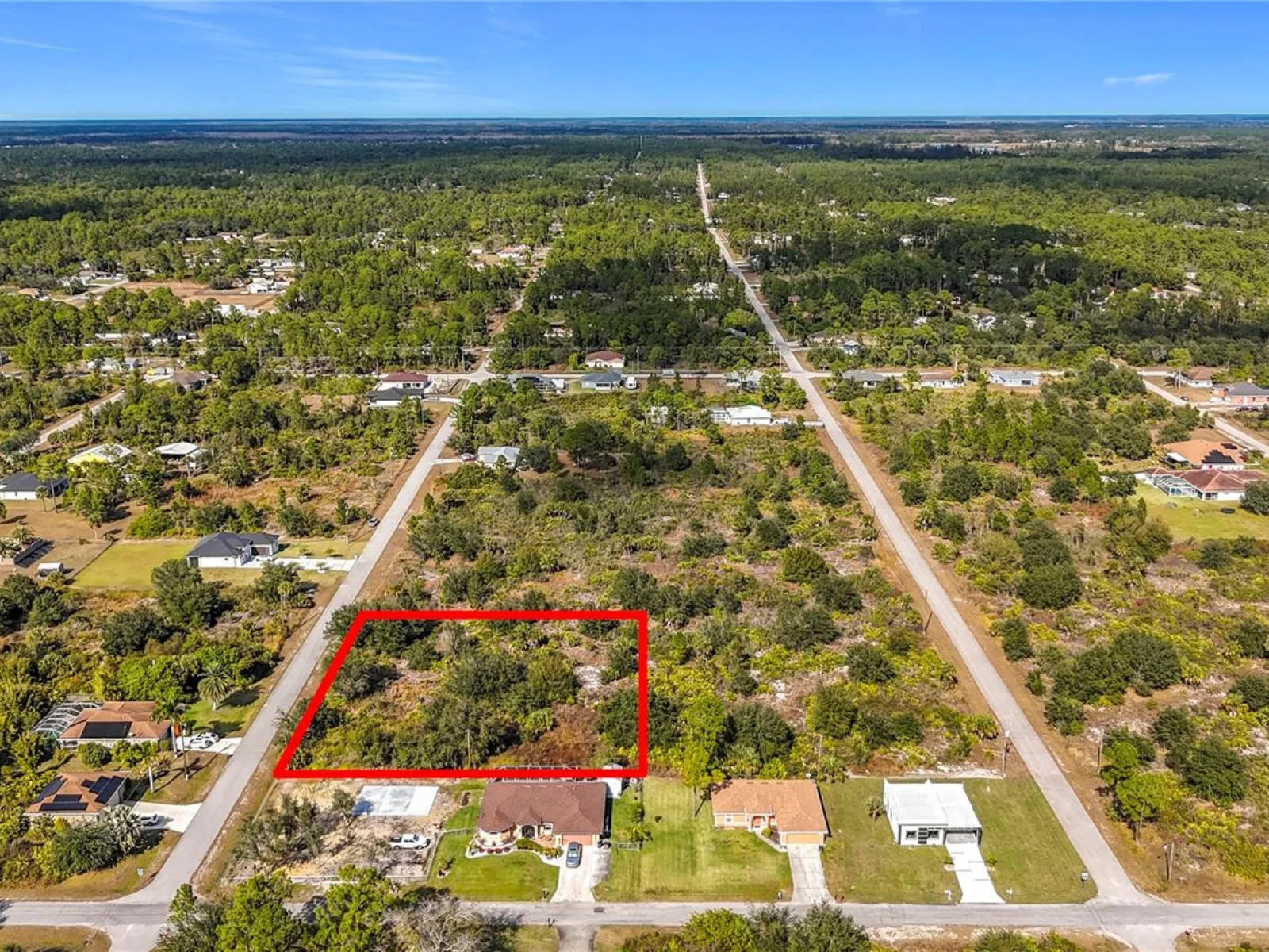 904 LAKE AVE, LEHIGH ACRES, FL — photo 3
