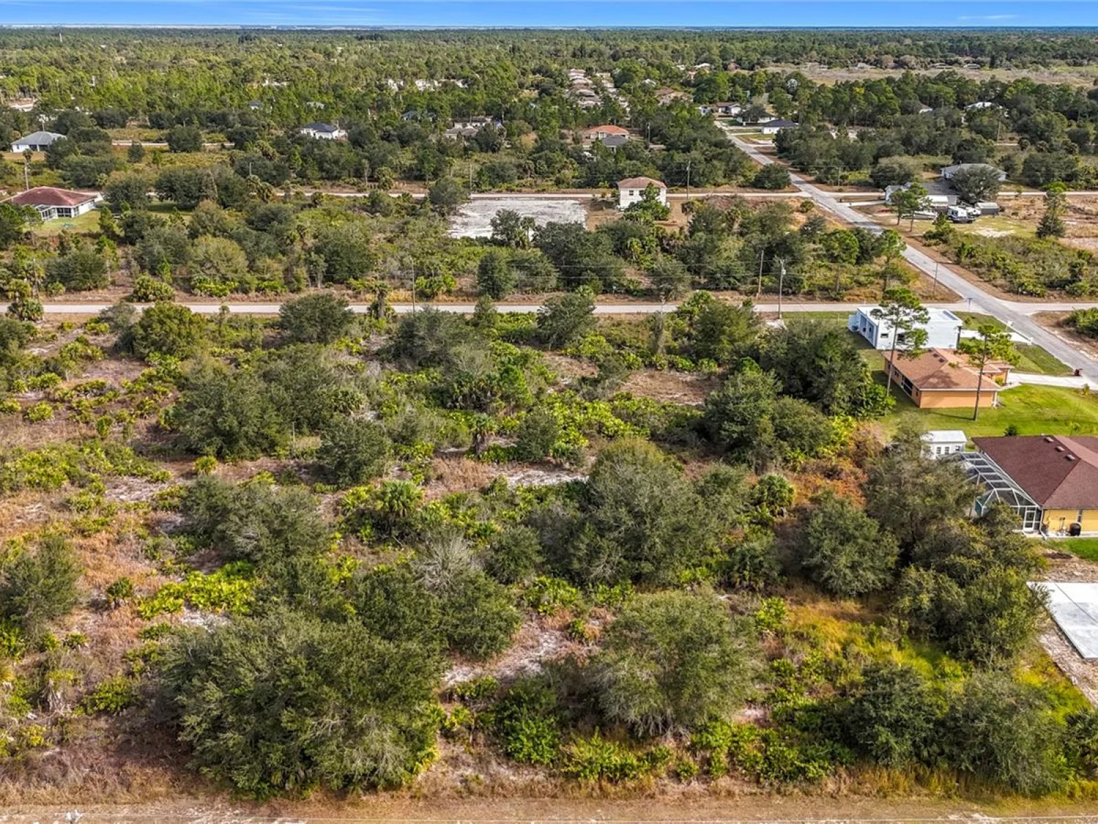 904 LAKE AVE, LEHIGH ACRES, FL — photo 10